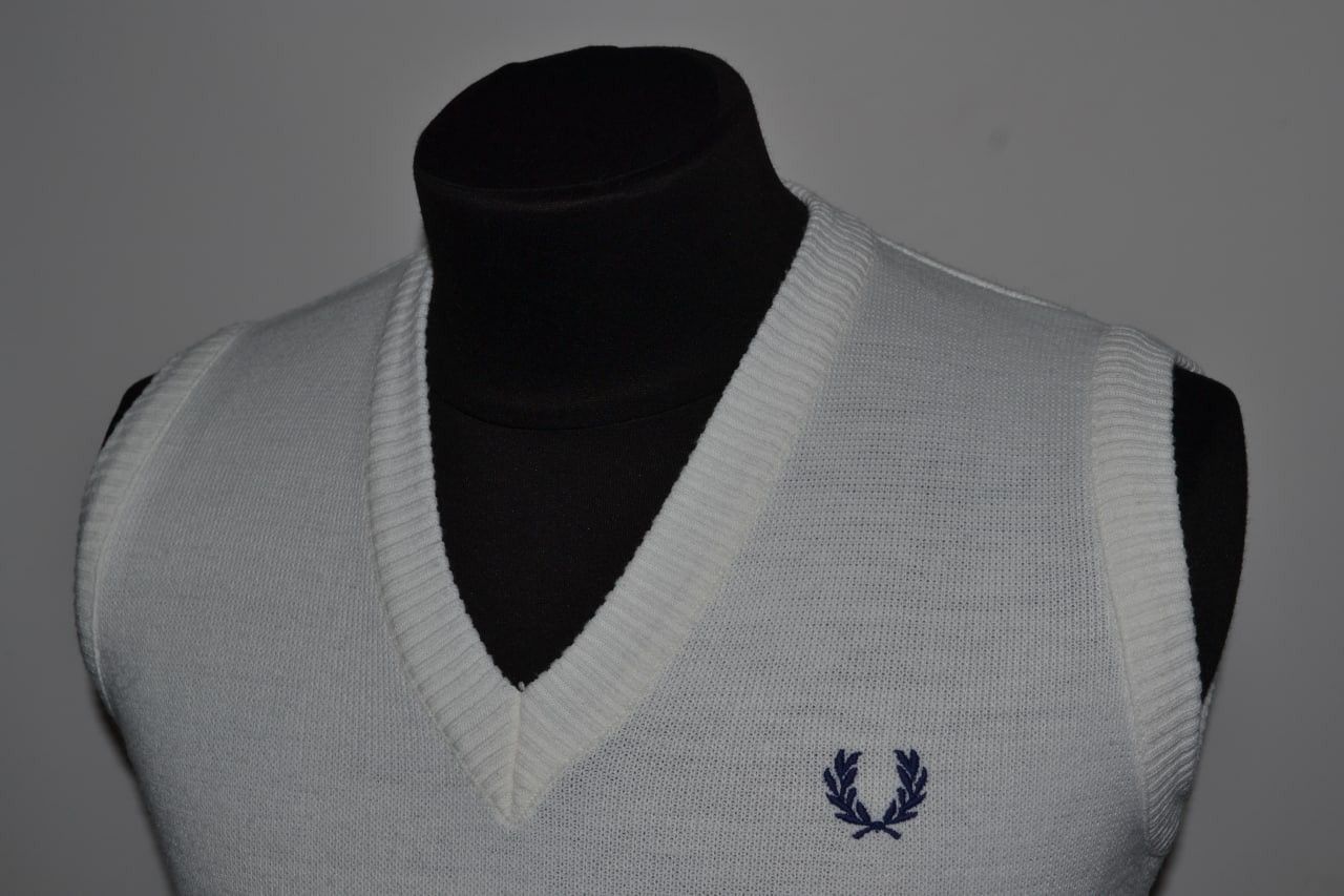 Fred Perry × Vintage Fred Perry Vintage Waistcoat Men ACRYLIC Size S Size US S / EU 44-46 / 1 - 3 Thumbnail