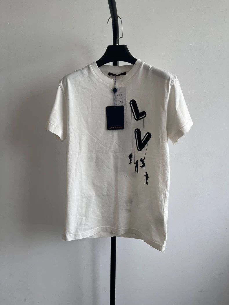 Louis Vuitton Louis Vuitton Paratrooper print crewneck pullover short sl Size US XS / EU 42 / 0 - 1 Thumbnail