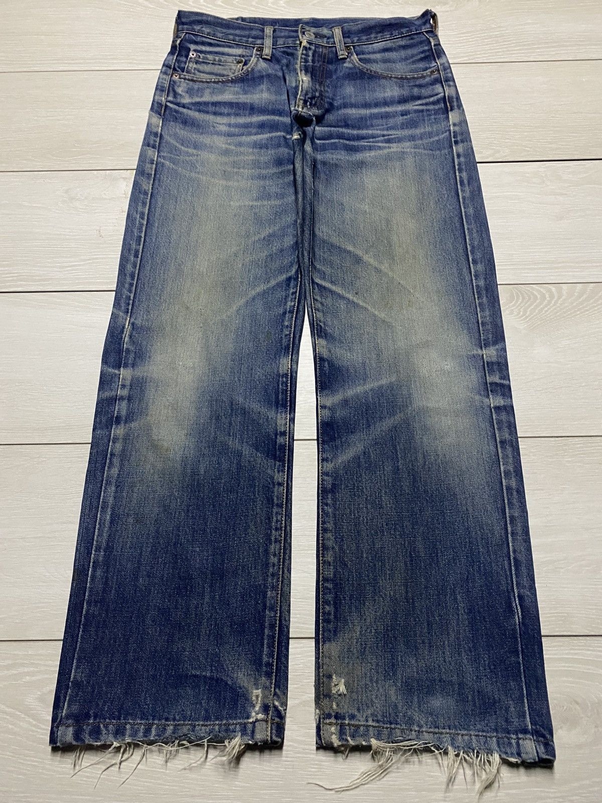 Japanese Brand Vintage Cox Casual Clothing Mud Wash Distressed Loose Jeans Size US 30 / EU 46 - 1 Thumbnail