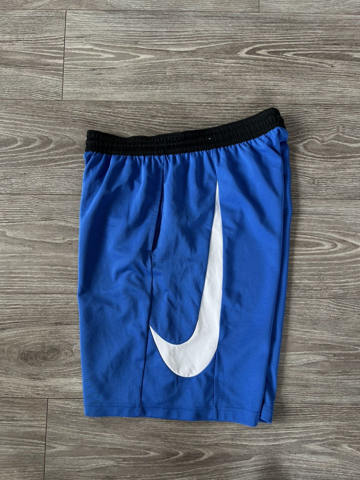 Nike Nike Big Swoosh Lite Weight Basketball/Gym Sport Shorts Size US 34 / EU 50 - 1 Thumbnail