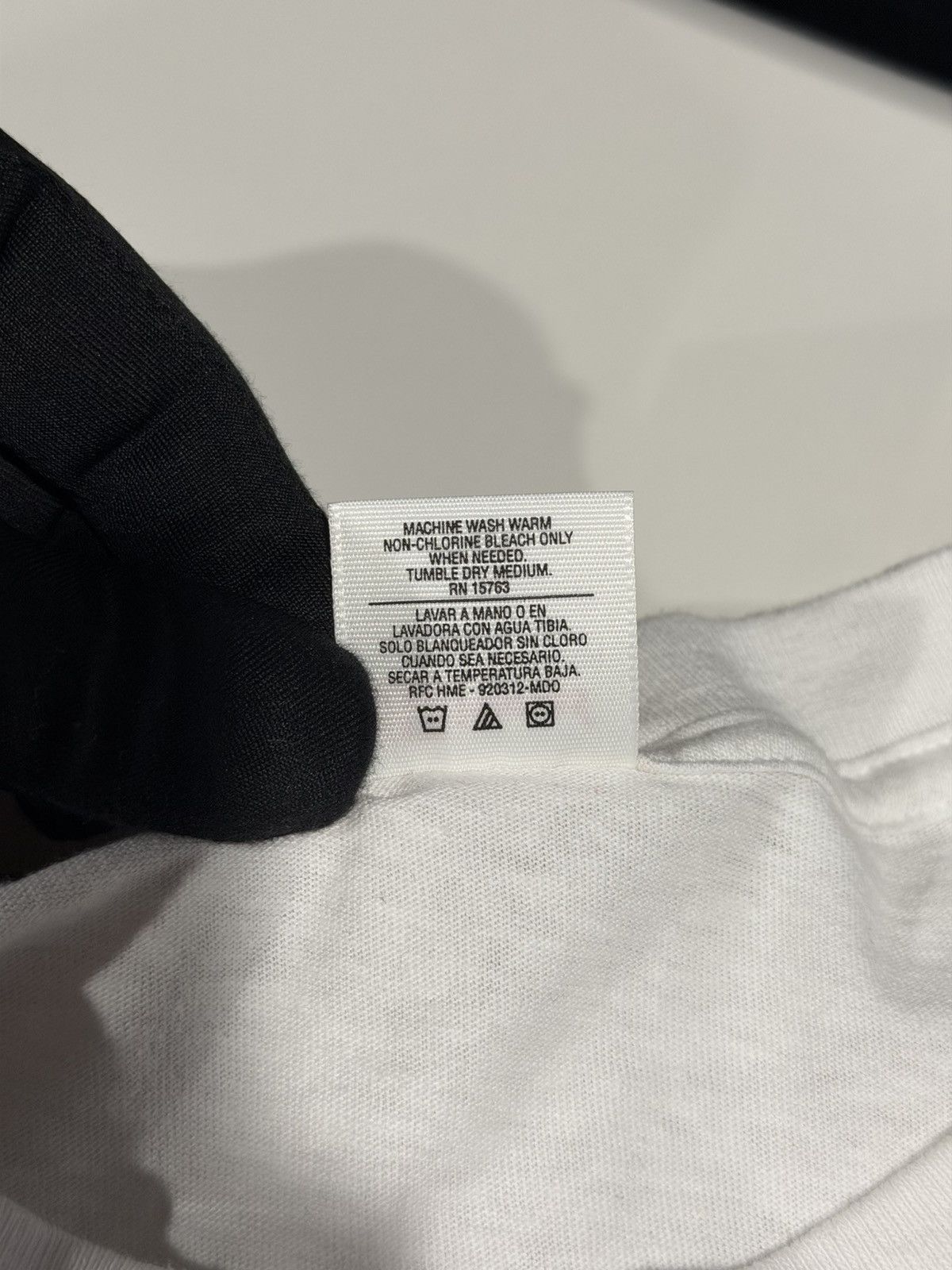 Vintage 2000s Y2K Vintage Hanes White Blank Grunge Streetwear Tee XL Size US XL / EU 56 / 4 - 8 Thumbnail
