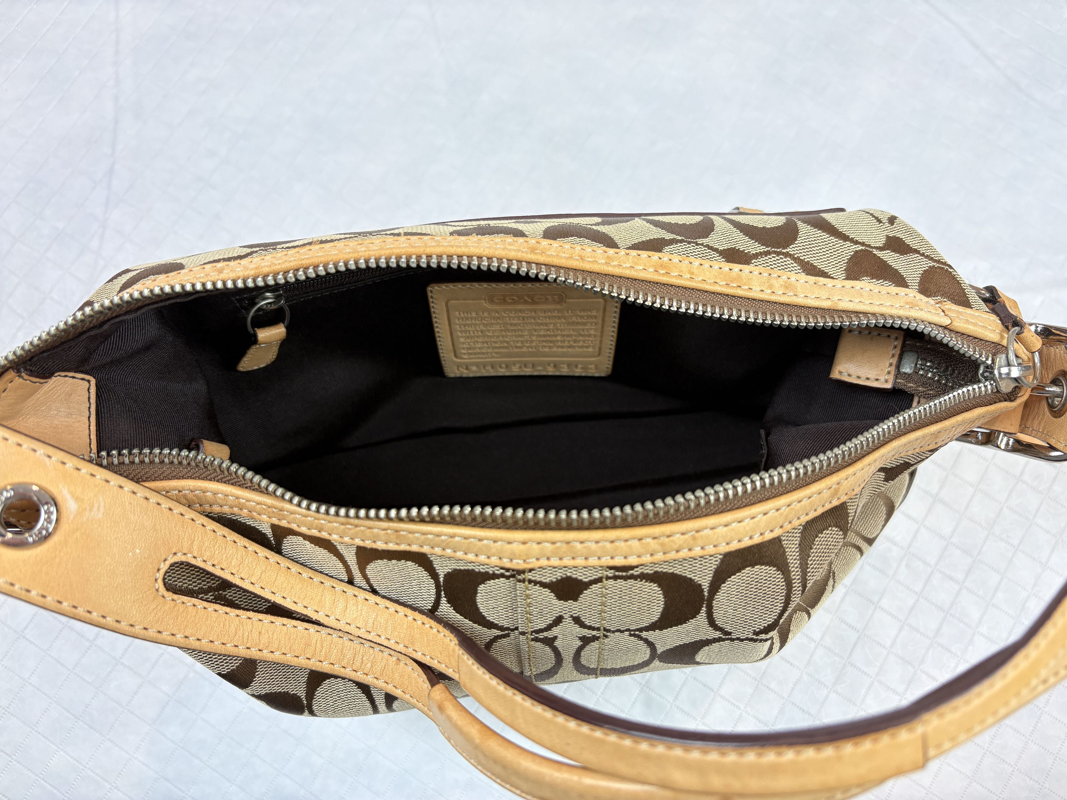 COACH Y2K Signature Leather Shoulder Bag Coach | Bags | Coach 