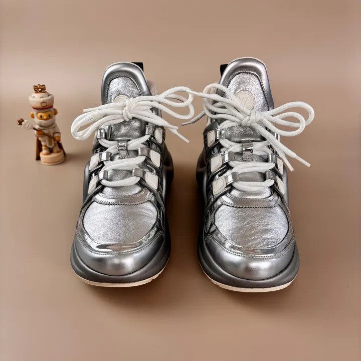Louis Vuitton Louis Vuitton Silver Low-Top Stylish Sneakers -2508 Size US 6 / IT 36 - 2 Thumbnail