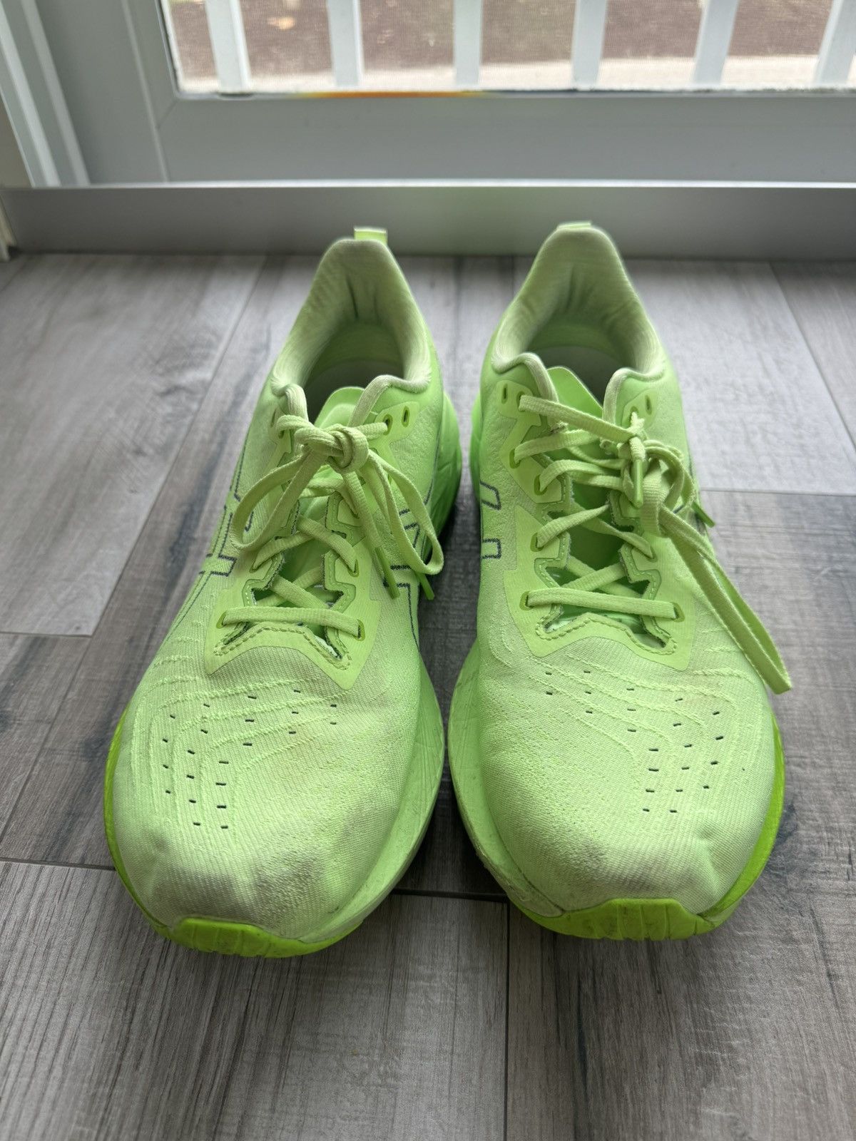 Asics ASICS Novablast 4 Size US 12 / EU 45 - 2 Thumbnail