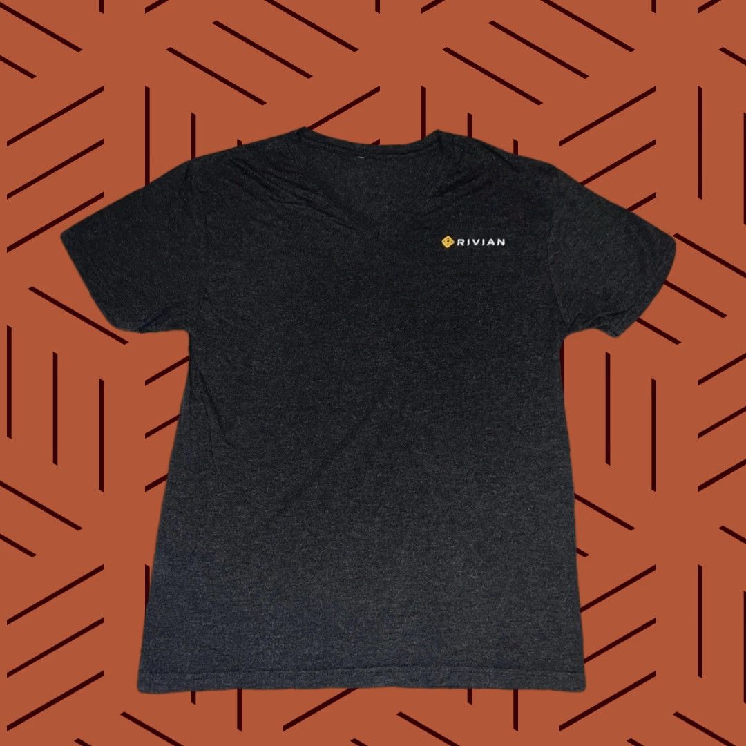 Logo 7 VINTAGE Rivian E-truck Shirt Unbranded L Gray Logo V-Neck Unisex Adults Large Size US L / EU 52-54 / 3 - 1 Thumbnail