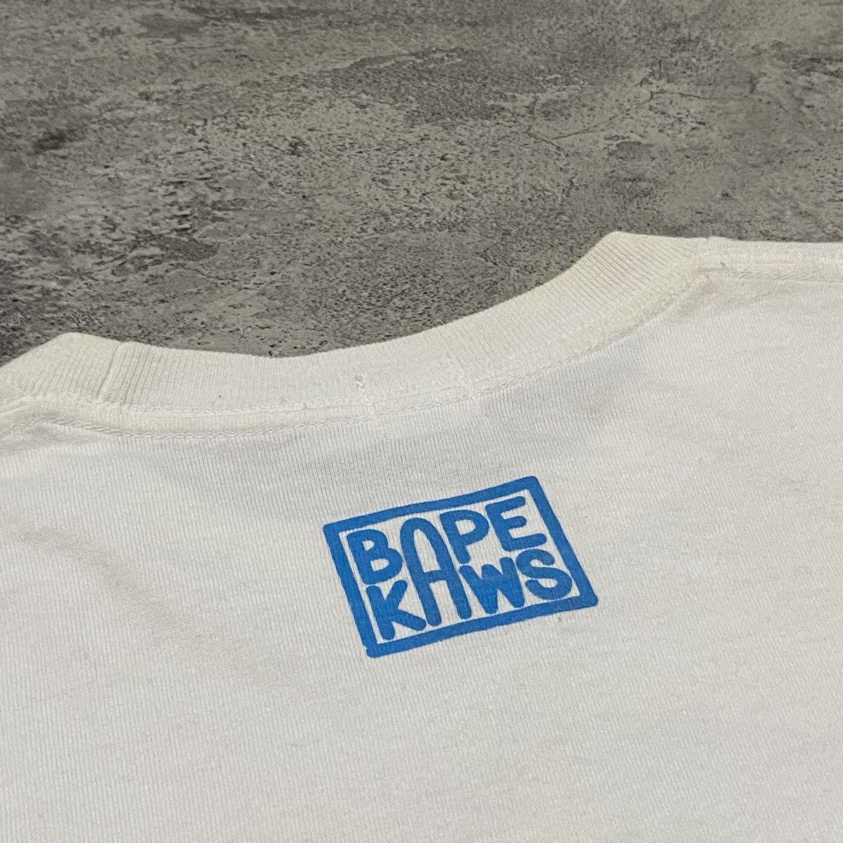 Bape × Kaws Baby Milo Kaws White Short Sleeve Elephant Sta Size US M / EU 48-50 / 2 - 3 Thumbnail