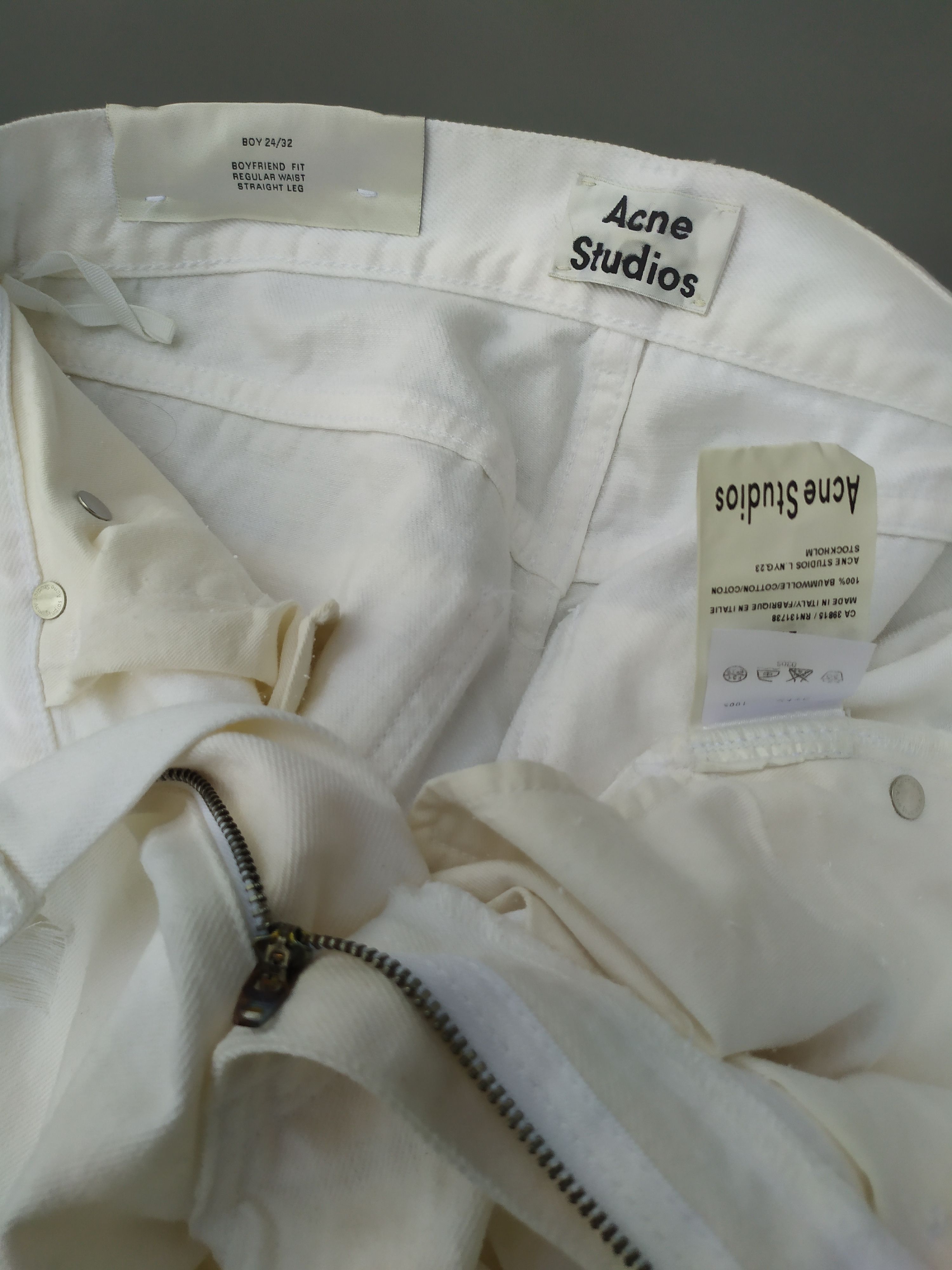 Acne Studios Acne Studios Boy White Distressed Jeans Size US 29 - 13 Thumbnail