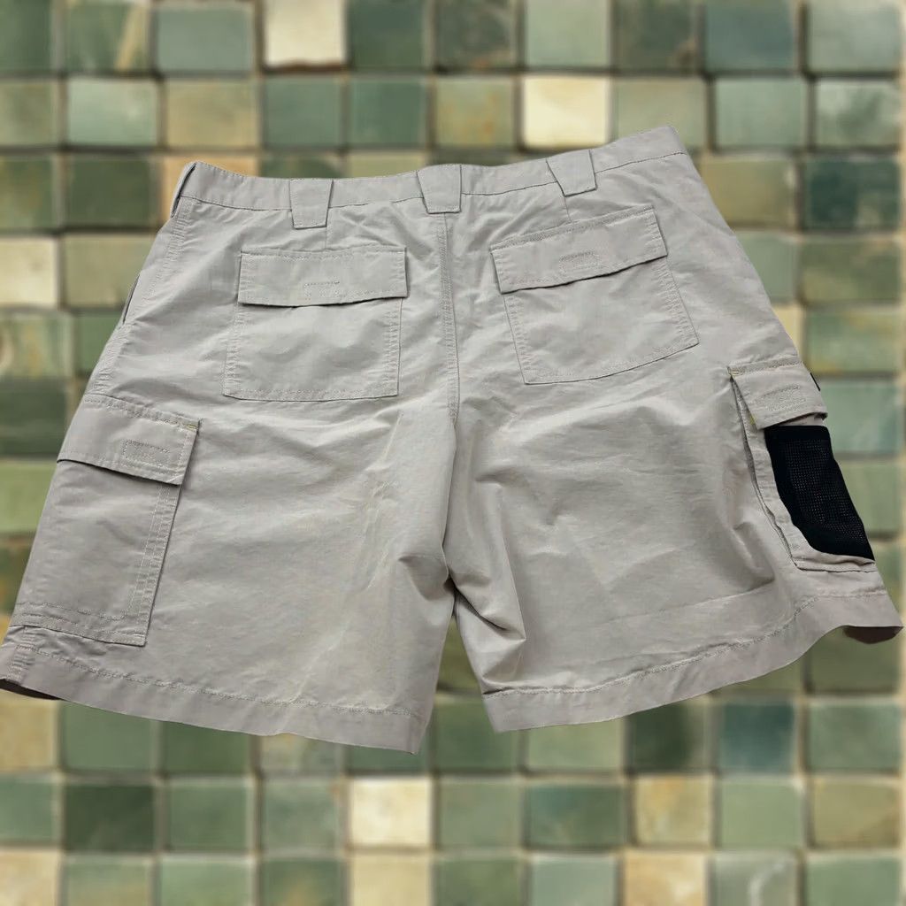 Eddie Bauer Eddie Bauer 40 Mens Beige Cargo Casual Flat Front Walking Shorts Size US 40 / EU 56 - 1 Thumbnail