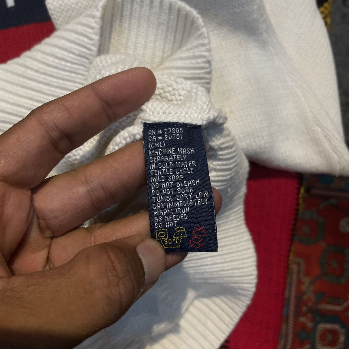 Tommy Hilfiger Vintage Knitwear Embroidery Tommy Hilfiger Size US L / EU 52-54 / 3 - 6 Thumbnail