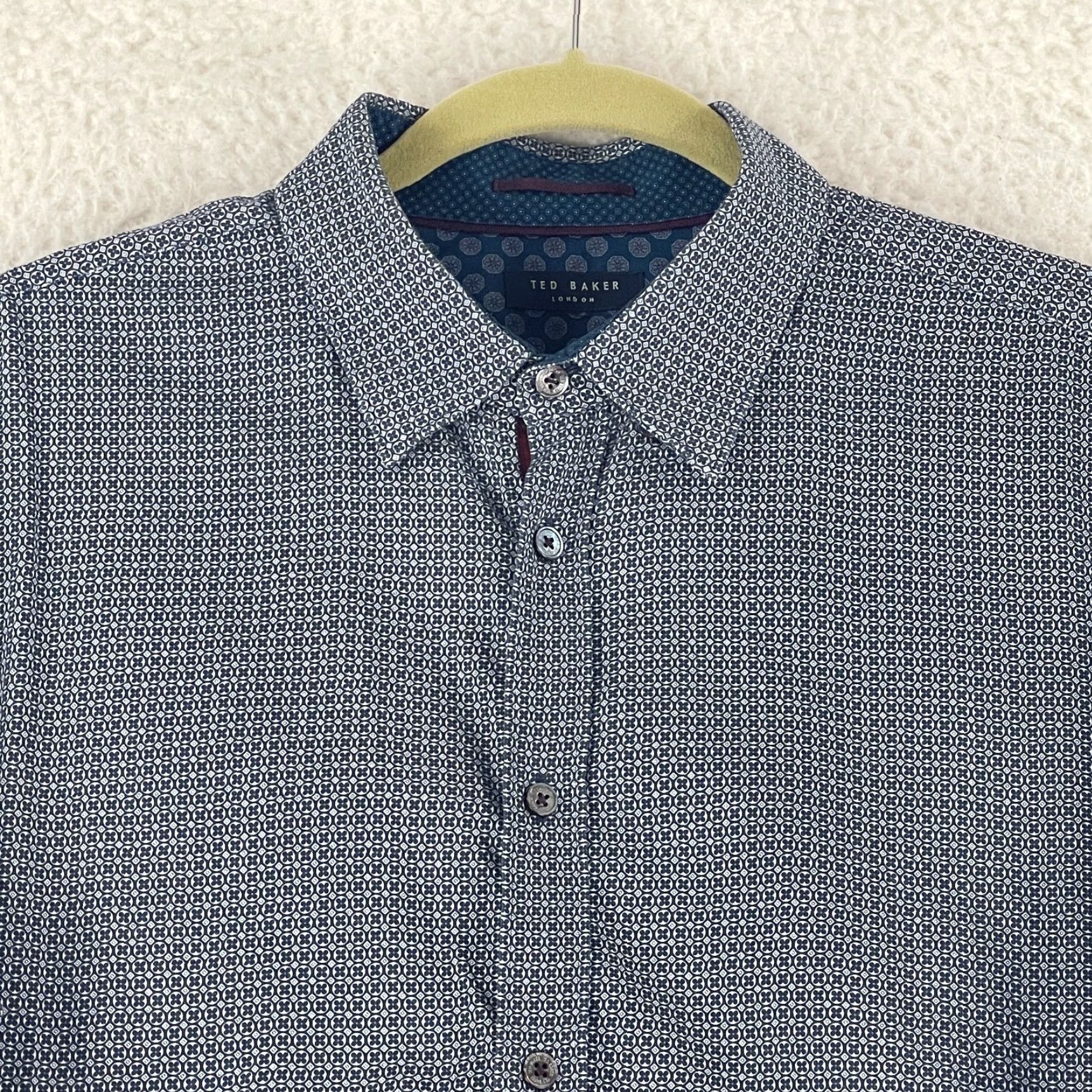 Ted Baker Ted Baker London Geometric Print Button-Down Dress Shirt Mens Long Sleeve XL Blue Geometric Print Dress Shirt Mens XL Blue Ted Baker London Size 46R - 3 Thumbnail