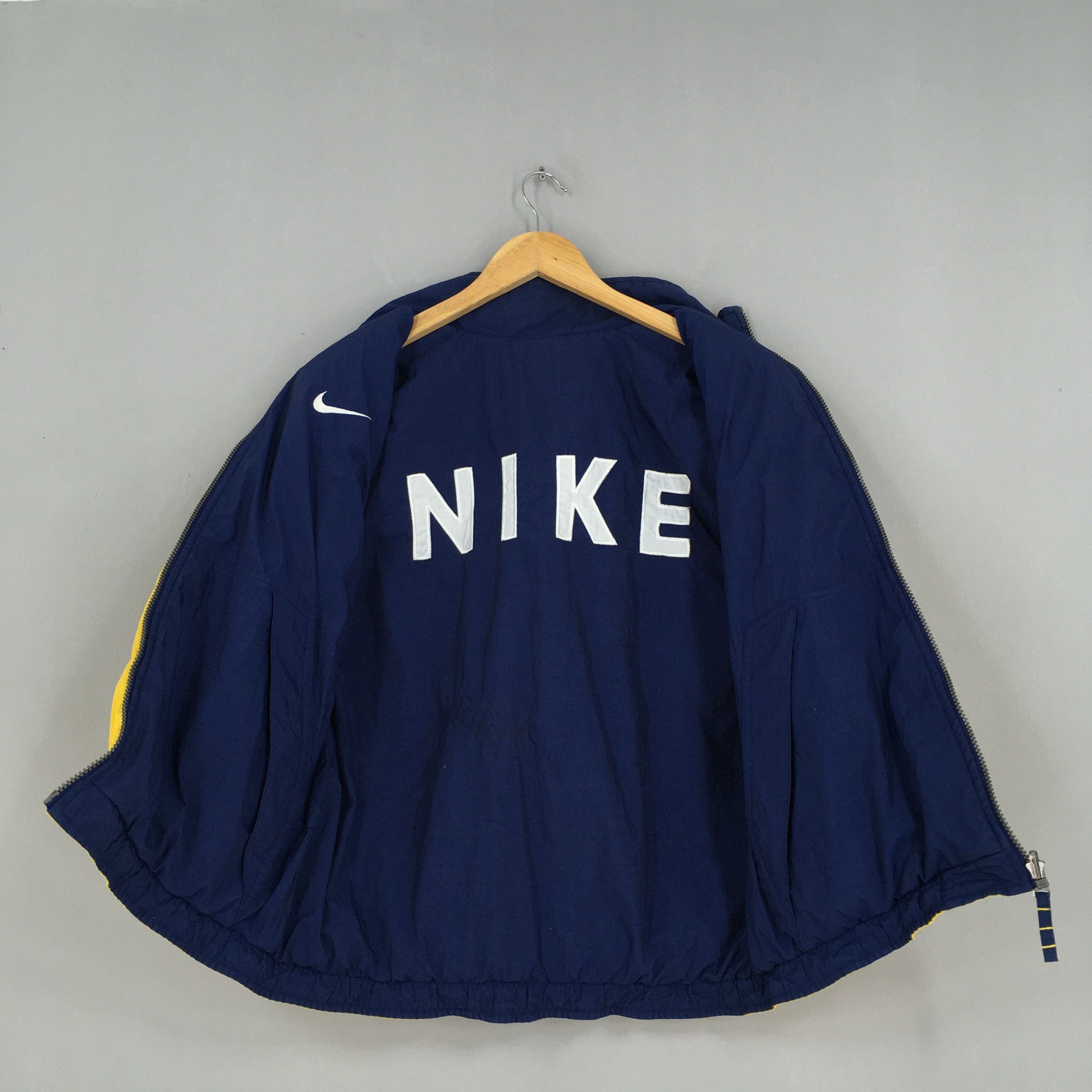 Nike Nike Sports Swoosh Sleeveless Jacket Medium Size US M / EU 48-50 / 2 - 8 Thumbnail