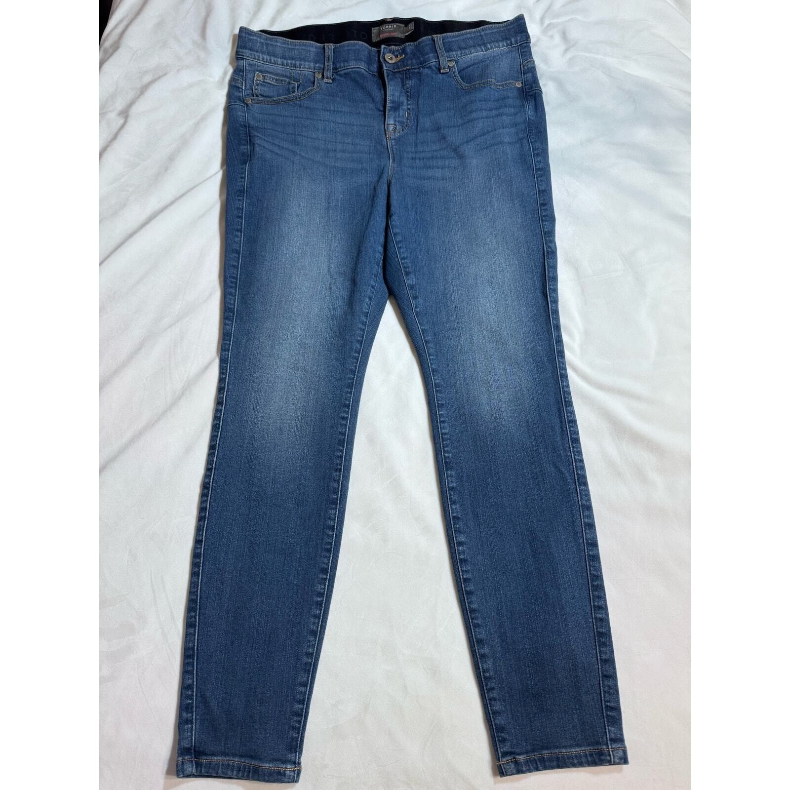Other Torrid Premium Stretch Bombshell Skinny Pants Women Plus Size 38" / US 16 / IT 52 - 1 Thumbnail