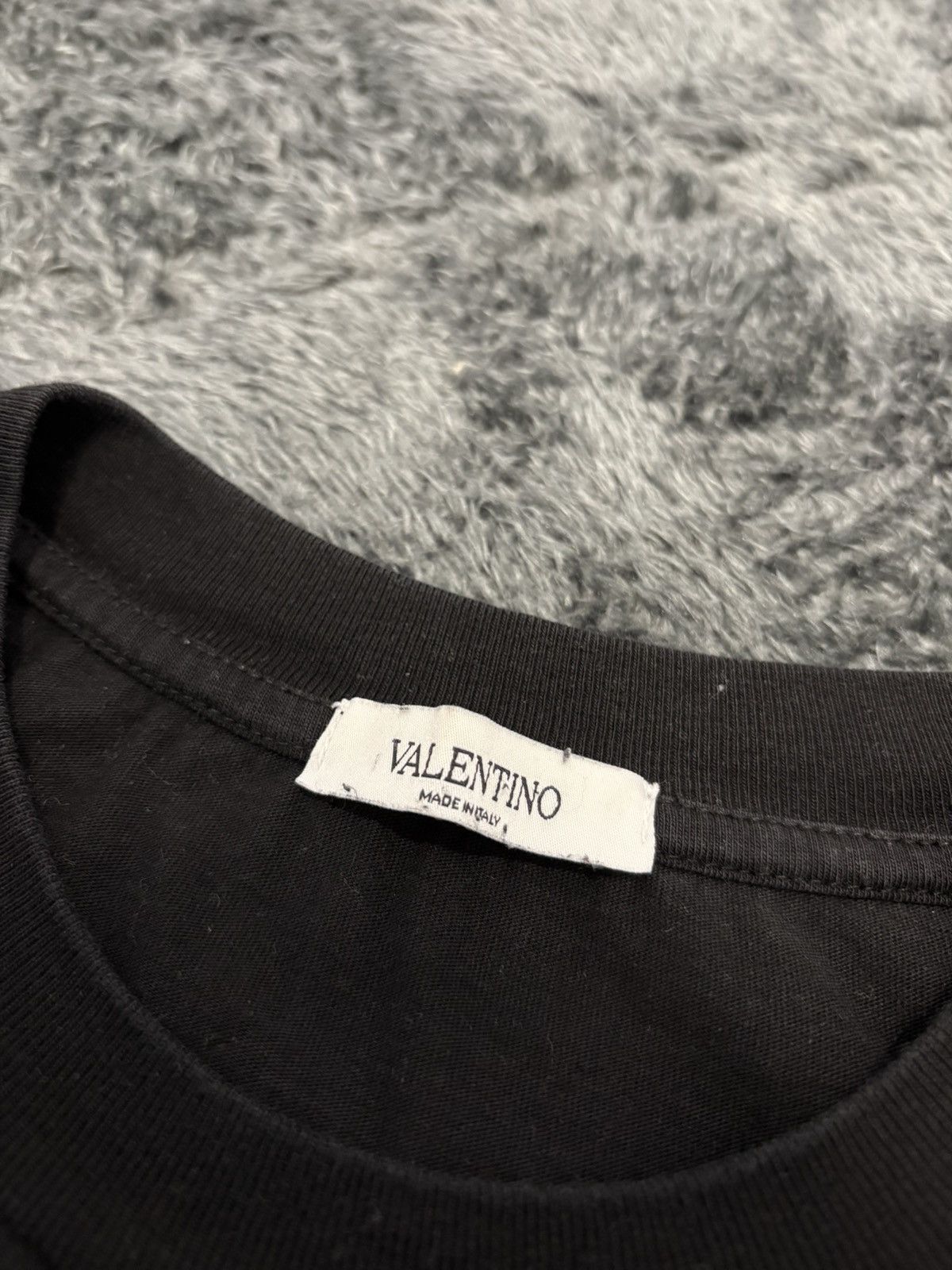 Valentino Valentino Small Logo Black Tee Size US L / EU 52-54 / 3 - 3 Thumbnail