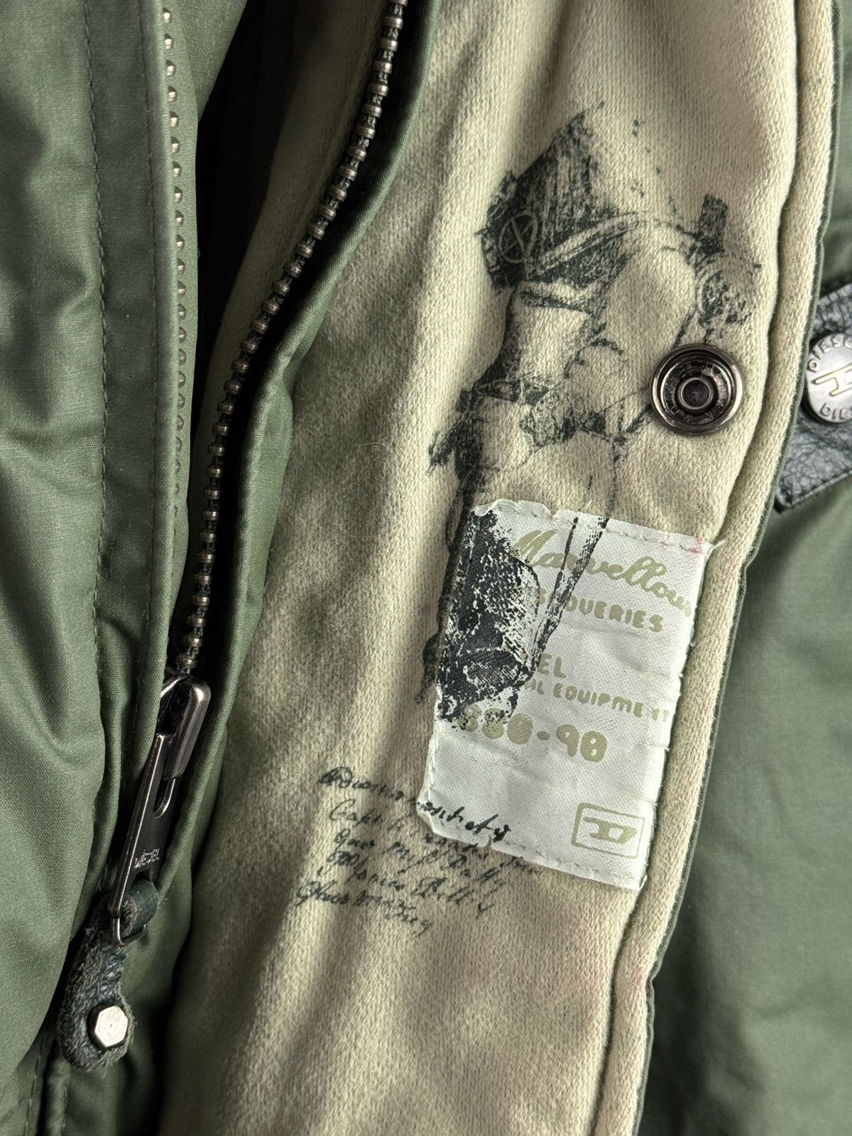 Diesel Vintage Y2K Diesel Military Down Jacket Khaki Size US L / EU 52-54 / 3 - 4 Thumbnail