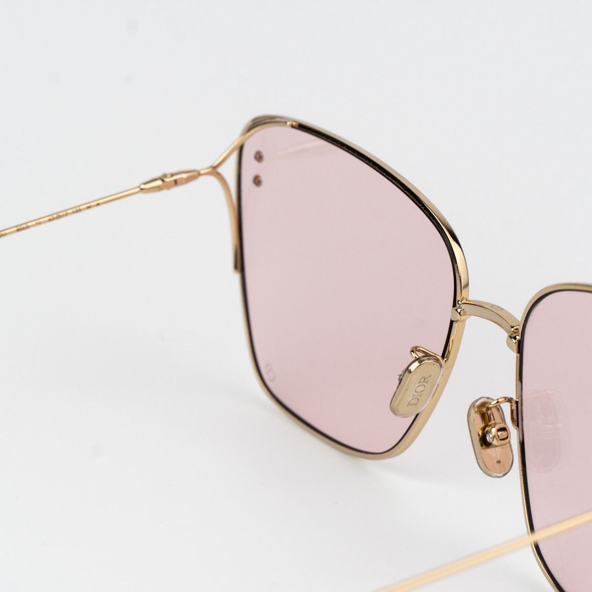 Dior Dior MISSDIOR B2U Women Sunglasses CD40095U 10Y BRAND NEW Size ONE SIZE - 9 Thumbnail