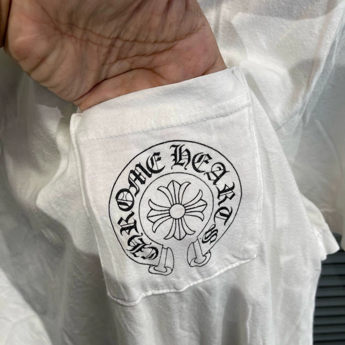 Chrome Hearts CH Rainbow Sanskrit Back Horseshoe SS Tee XL 99new Size US XL / EU 56 / 4 - 4 Thumbnail