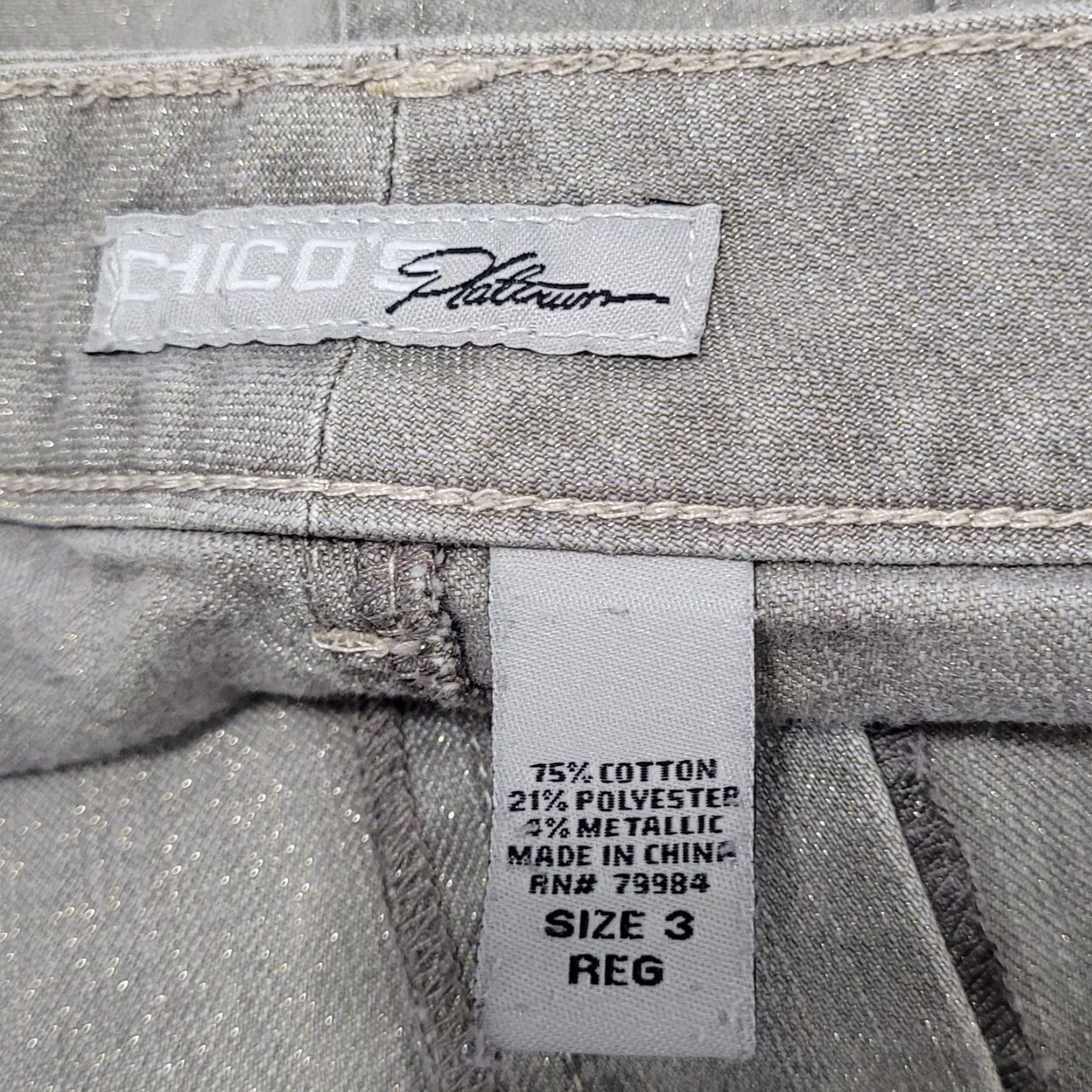 Vintage Chico's Jeans Slim Leg Mid Rise 3 US 16 Platinum Shimmer Ultimate Fit (36x29) Size 26" / US 2 / IT 38 - 3 Thumbnail