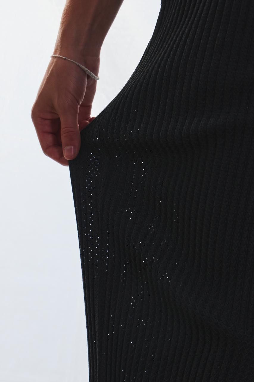 Homme Plisse Issey Miyake HOMME PLISSÉ ISSEY MIYAKE Black Mesh Pleated Trousers Size US 32 / EU 48 - 6 Thumbnail