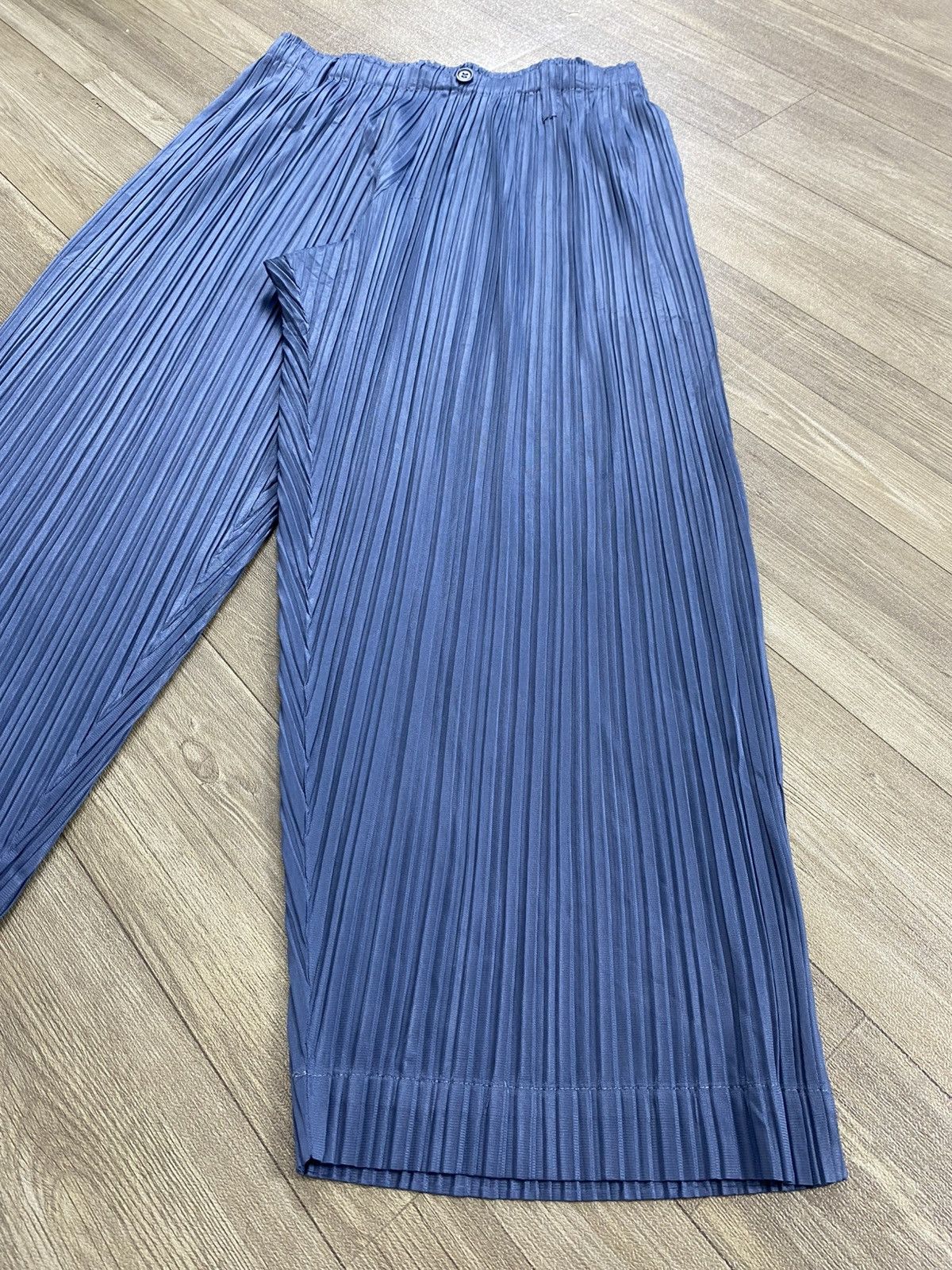 Pleats Please Issey Miyake Vintage Pleats Please Issey Miyake Wide Leg Pants Blue Size US 28 / EU 44 - 6 Thumbnail