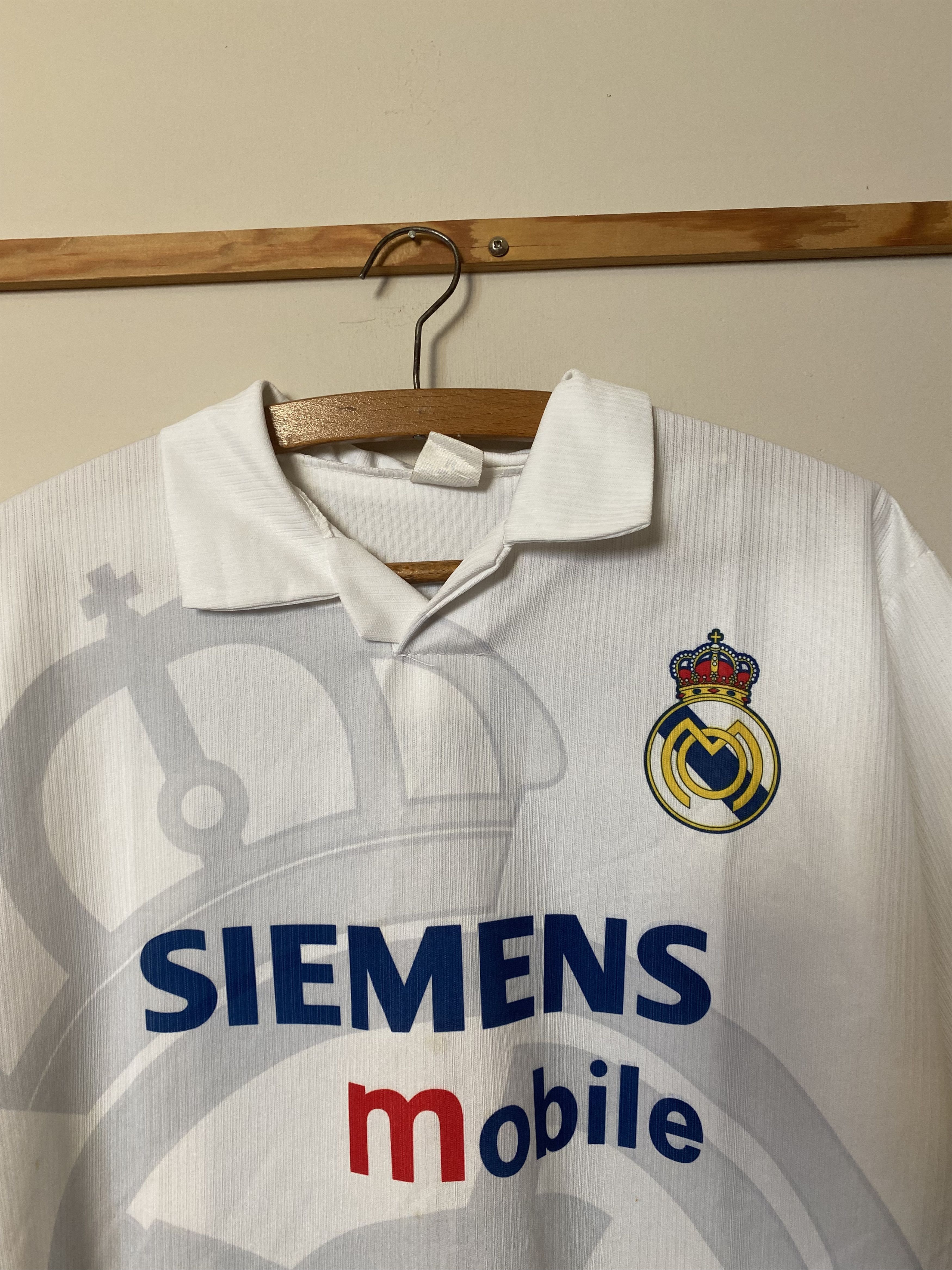 Other Vintage REAL MADRID #11 RONALDO - 2002 - 2003 - M - UNIQUE Size US M / EU 48-50 / 2 - 5 Thumbnail