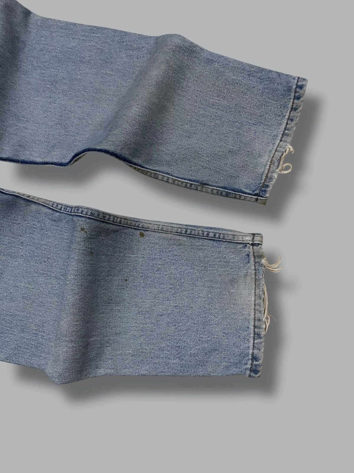 Levi's Vintage Clothing Vintage 1990s Designer Levis 550 Relaxed Fit Blue Denim Size US 28 / EU 44 - 12 Thumbnail