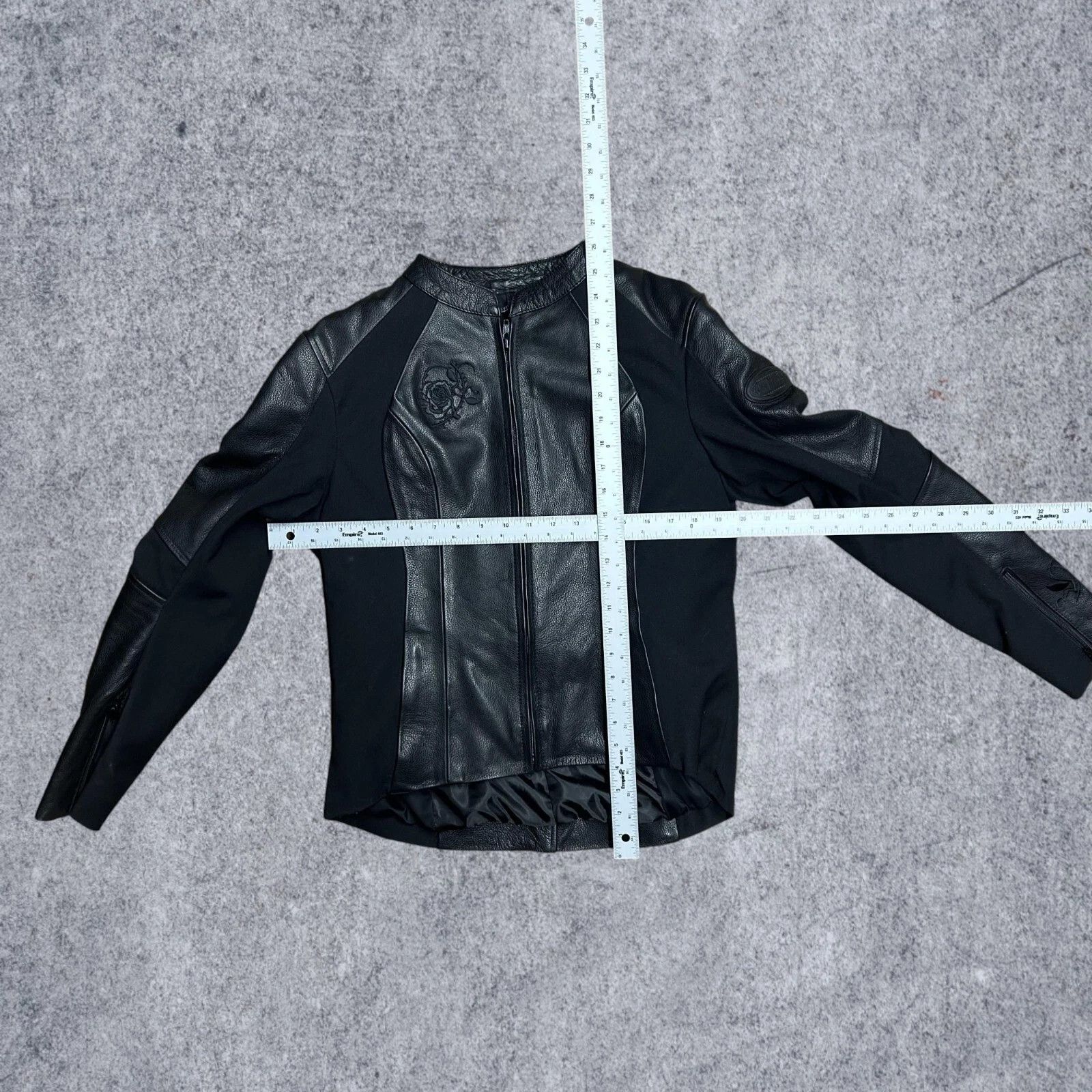 Vintage Bilt Women Black Leather Full Zip Padded Rose Motorcycle Jac Size US S / EU 44-46 / 1 - 6 Thumbnail