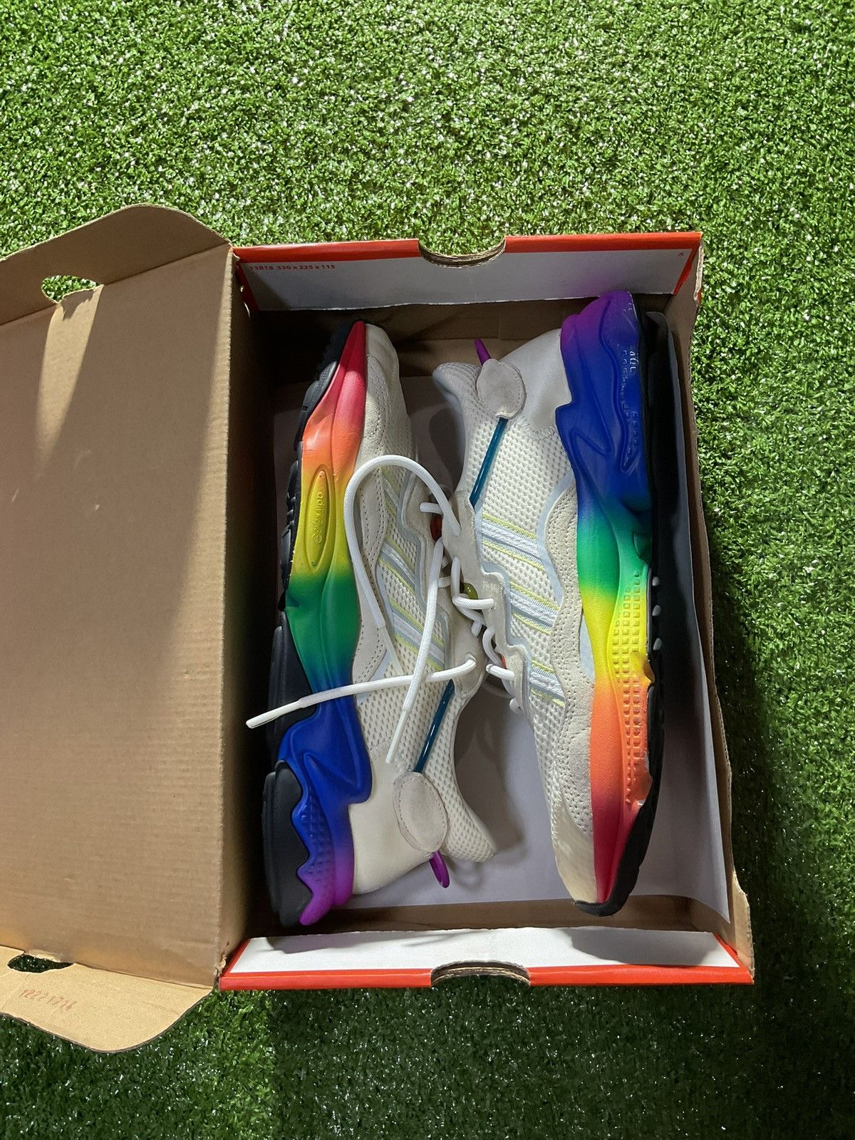 Adidas Adidas Ozweego Rainbow Trainers Size US 10 / EU 43 - 11 Thumbnail