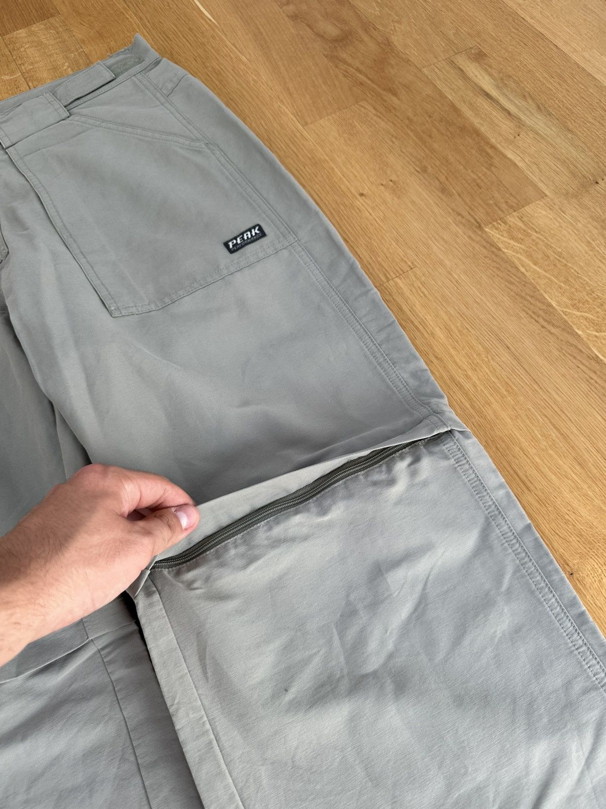 Peak Performance Peak Performance Pants Transformer X Shorts Gear Gorpcore Size US 34 / EU 50 - 6 Thumbnail
