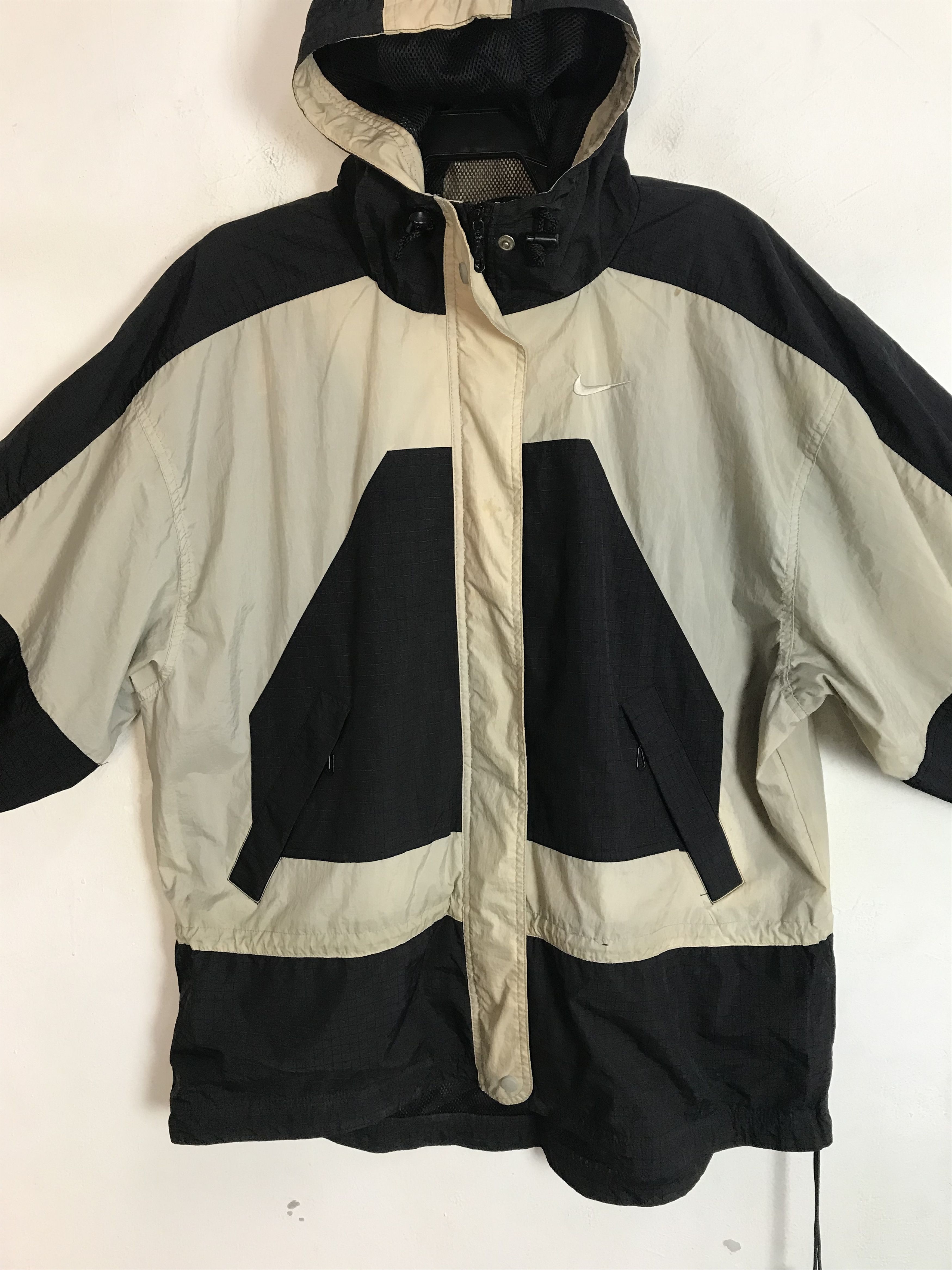 Nike 90s Nike Medium Logo Nylon Windbreaker Jacket Drill Size US L / EU 52-54 / 3 - 3 Thumbnail