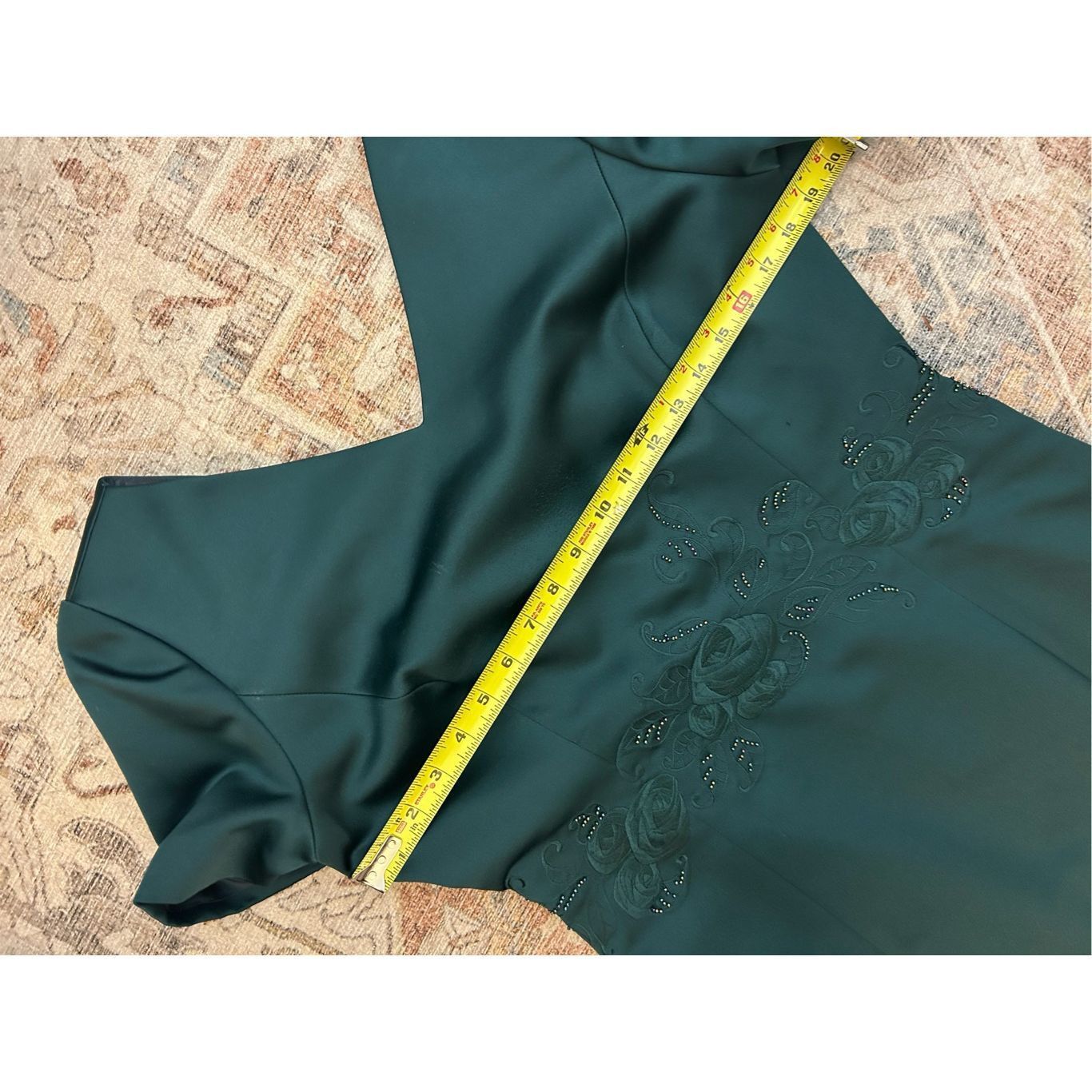 Other Maggy London Emerald Green Midi Satin Jeweled Detailing Dres Size L / US 10 / IT 46 - 11 Thumbnail