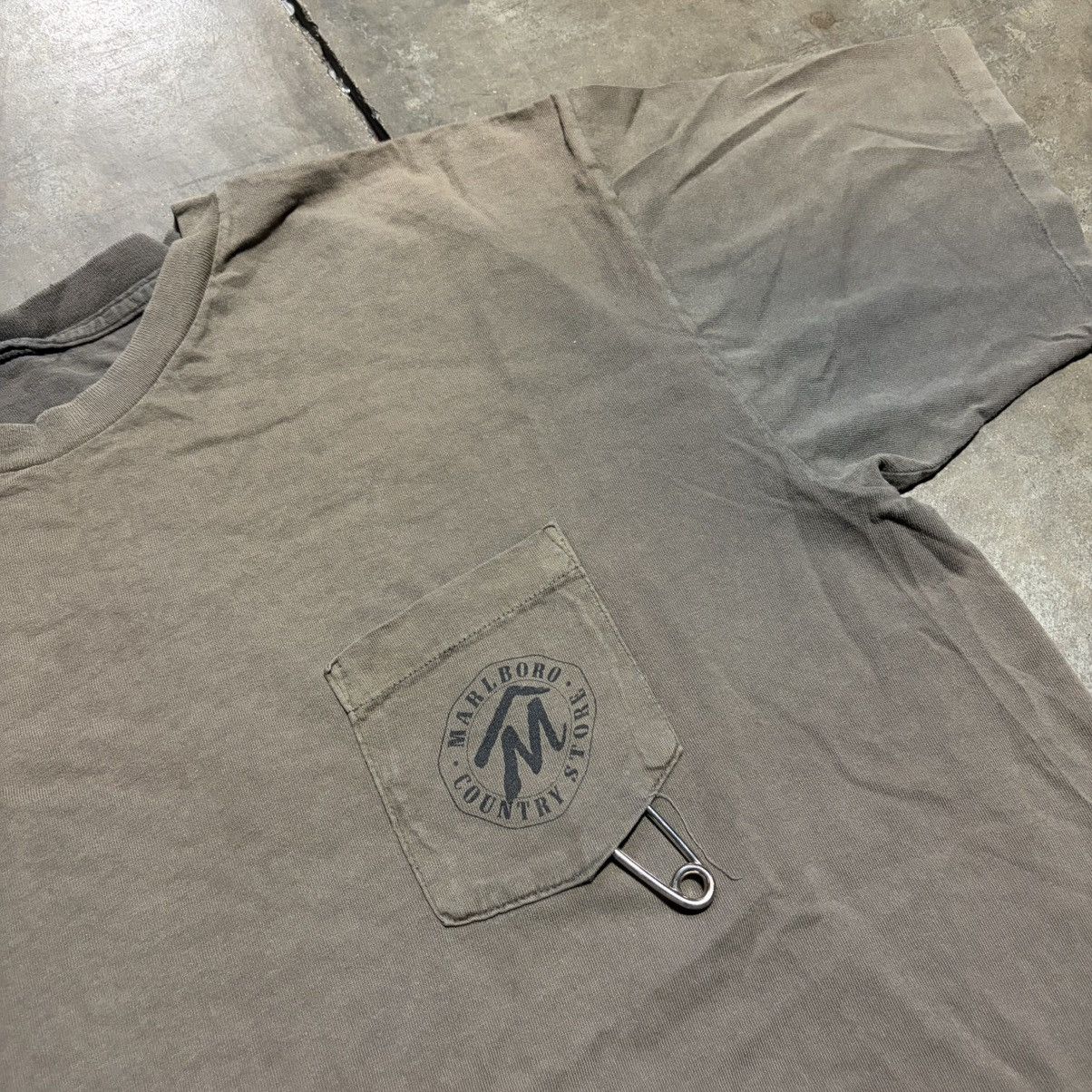 Marlboro Vintage Marlboro Country Store Pocket Tshirt Western Cowboy Size US XL / EU 56 / 4 - 11 Thumbnail