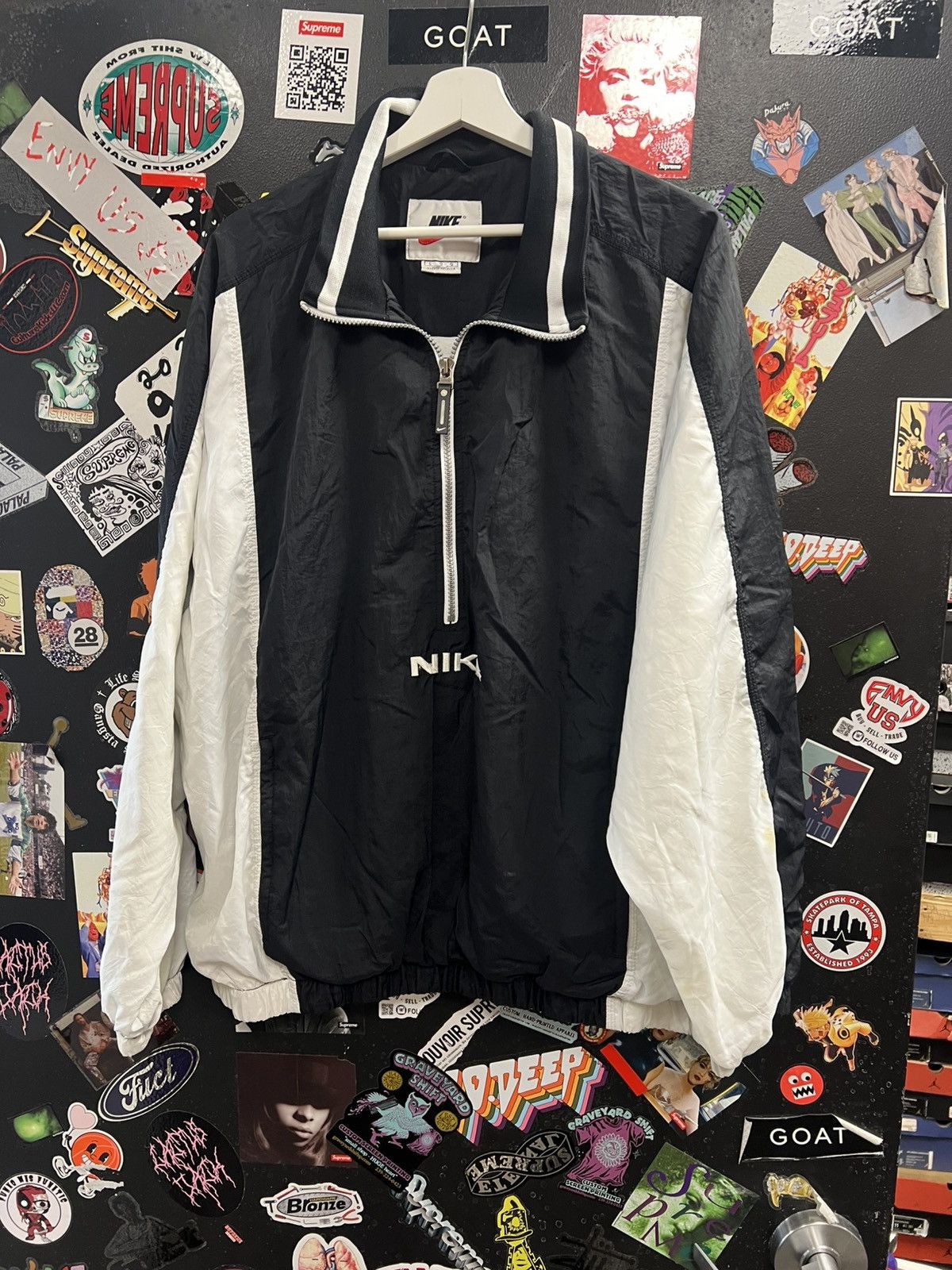 Nike Vintage Nike White Tag Windbreaker Size US L / EU 52-54 / 3 - 1 Thumbnail