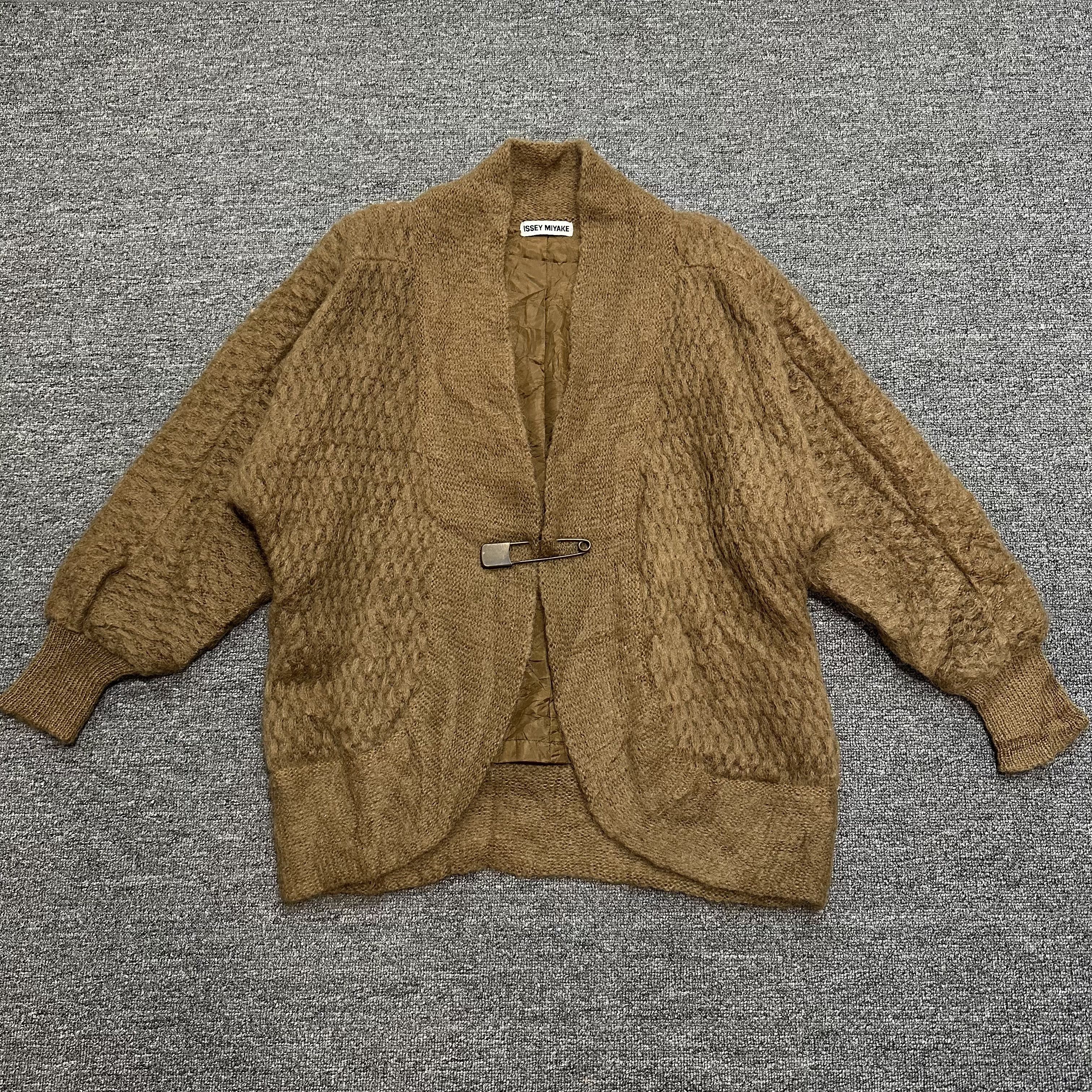 Issey Miyake Issey Miyake Cardigan Size M / US 6-8 / IT 42-44 - 1 Thumbnail