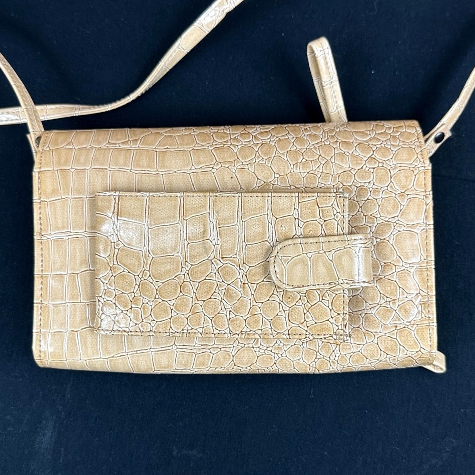 Other Buxton Faux Croc Clutch Purse Strap Checkbook Cover -Tan Size ONE SIZE - 2 Thumbnail