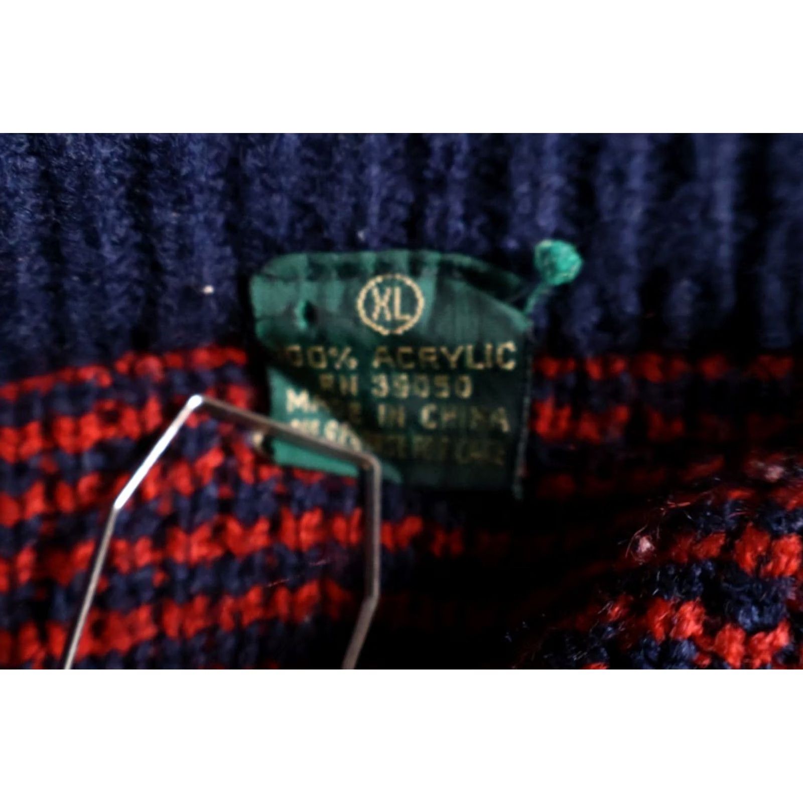 Vintage VINTAGE Men's XL Dark Red Blue Birdseye Sweater Crewneck Knit Reindeer Motif 90s Size US XL / EU 56 / 4 - 3 Thumbnail
