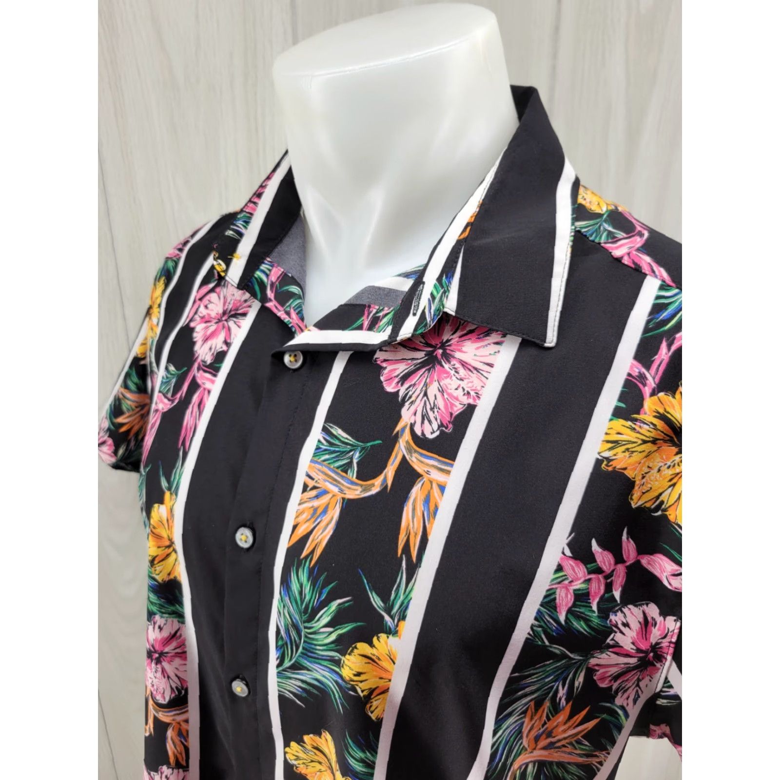 Prince Fresh Prince Of Bel Air Barque Hawaii Aloha Shirt Button-Down Men L Multicolor Size US L / EU 52-54 / 3 - 3 Thumbnail