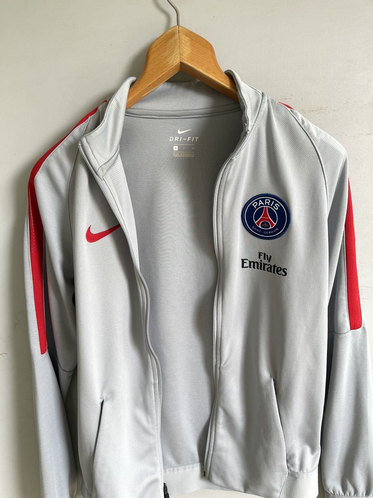 Nike Nike PSG Paris Saint Germain Zip Up Track Jacket Sweatshirt Size US S / EU 44-46 / 1 - 12 Thumbnail