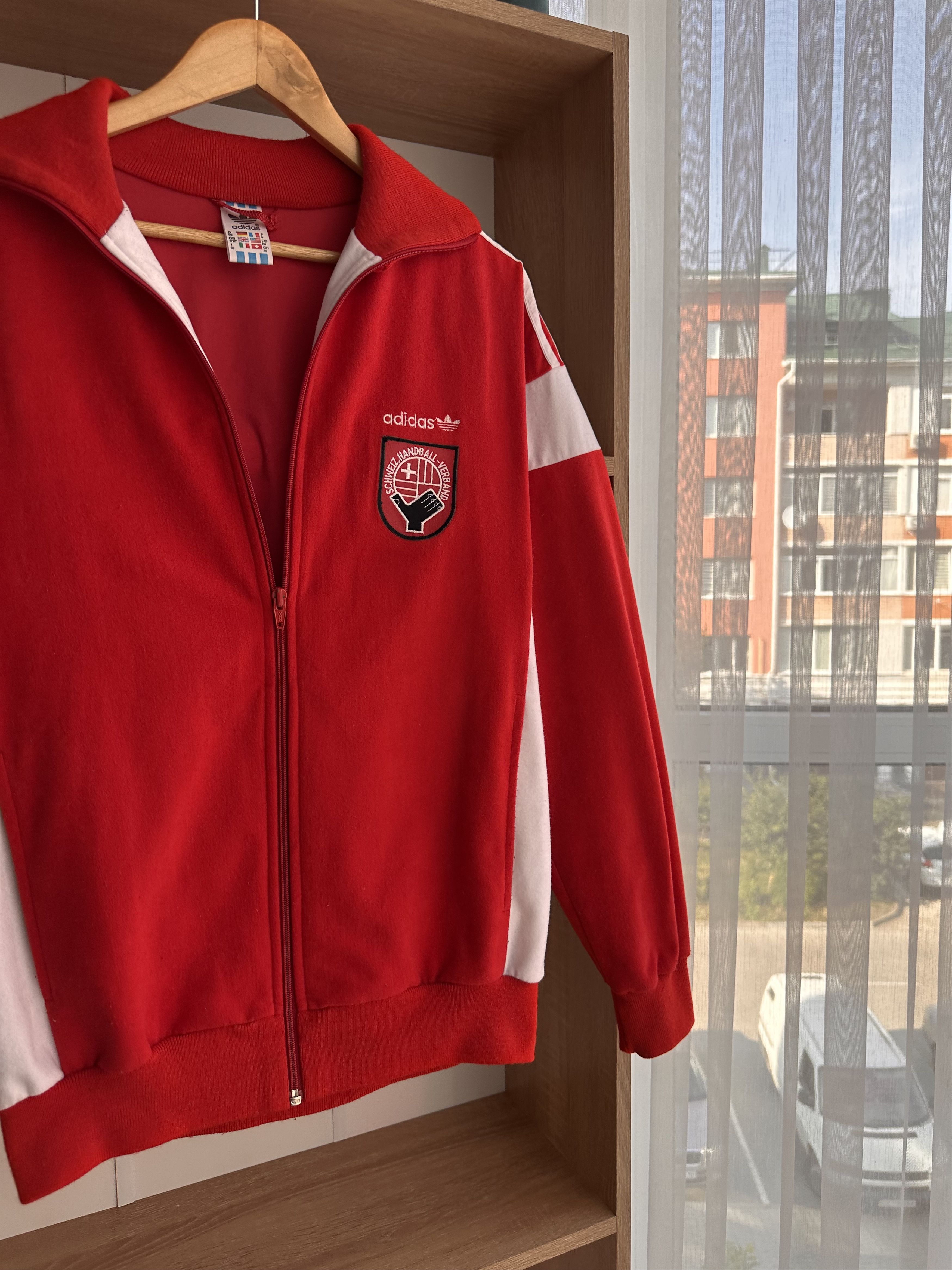 Adidas Vintage Adidas Suisse Handball Sportswear Red Hoodie Size US M / EU 48-50 / 2 - 2 Thumbnail
