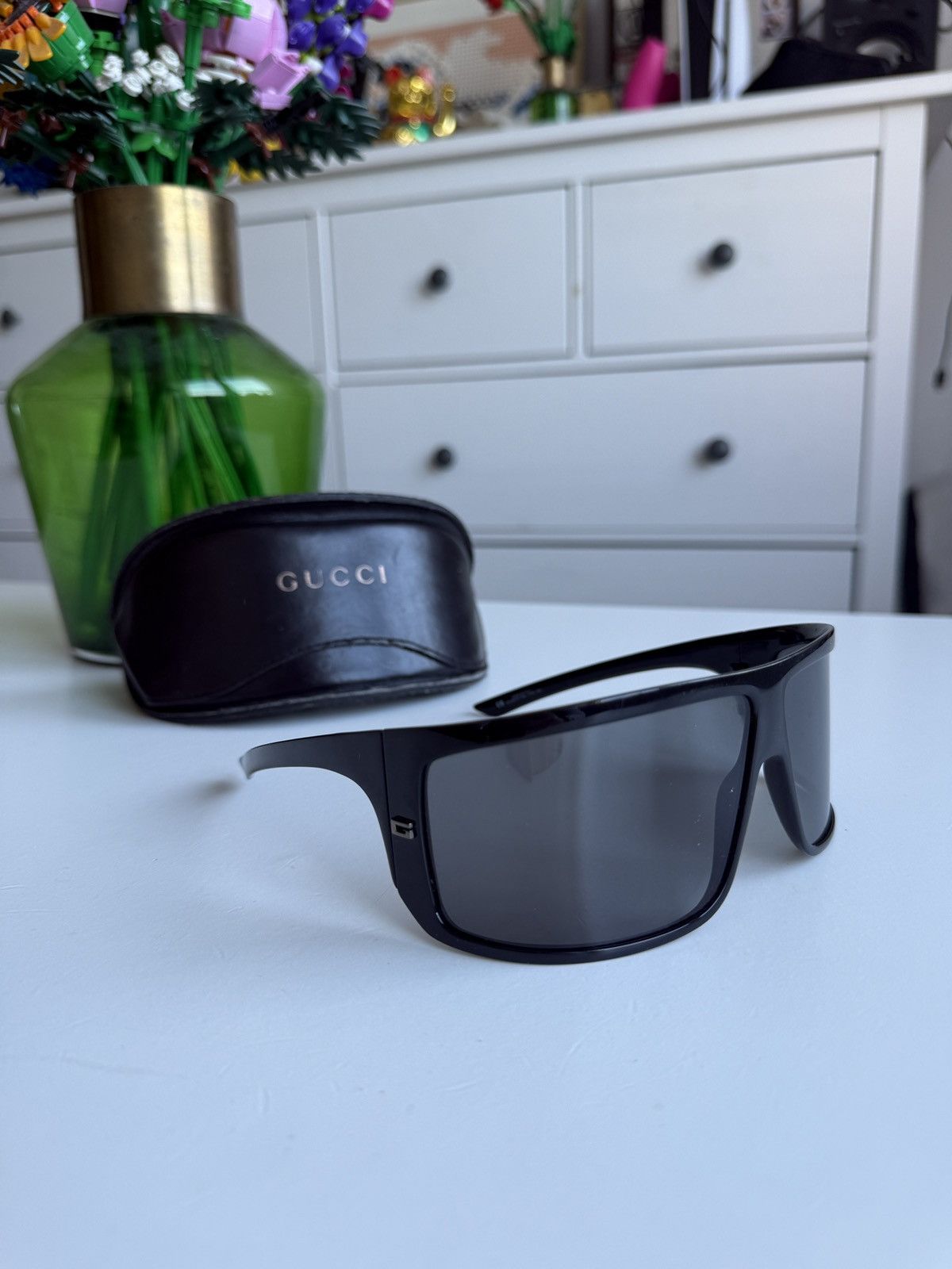 Gucci × Vintage ✨ Y2K Gucci Small Sunglasses Clear Grey GG2452