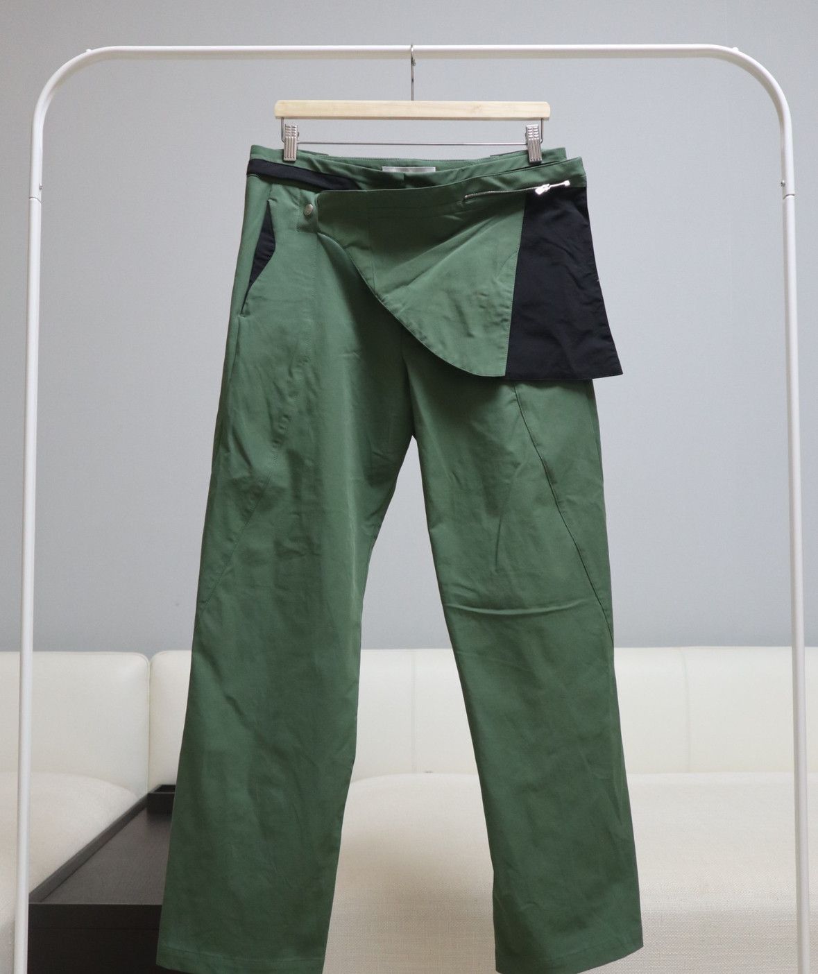 Kiko Kostadinov KIKO KOSTADINOV 21FW show Harkman green pants | Grailed