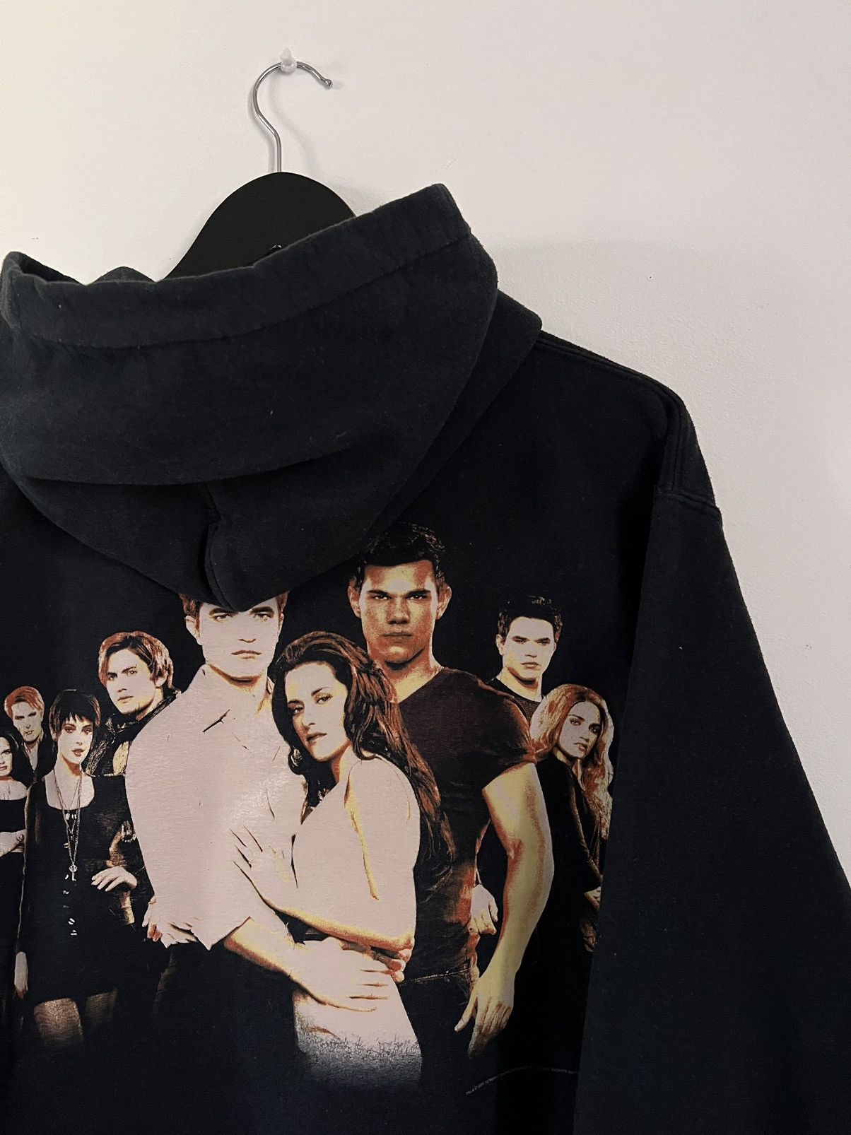 Gildan × Vintage 2011 Twilight vintage black hoodie bella edward Size US S / EU 44-46 / 1 - 12 Thumbnail