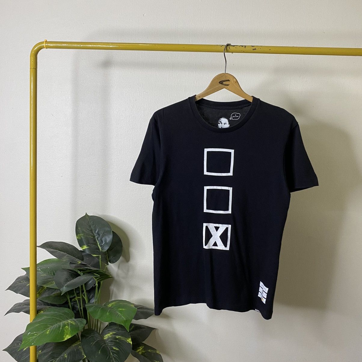 Pharrell × Uniqlo Pharrell Williams I Am Others Collaboration Tee Size US M / EU 48-50 / 2 - 1 Thumbnail