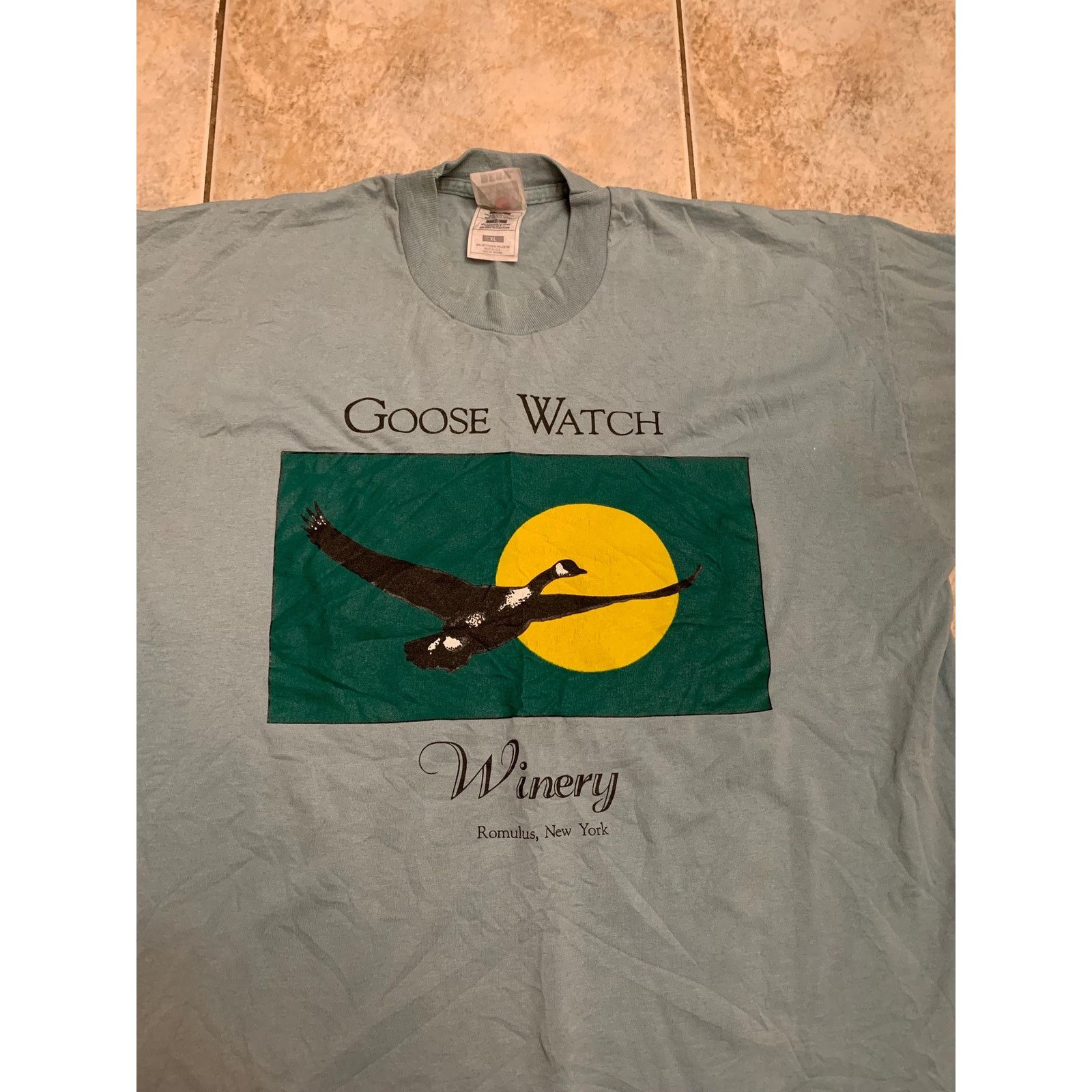 Fruit Of The Loom Vintage goose watch winery Romulus New York T shirt size xl Size US XL / EU 56 / 4 - 2 Thumbnail