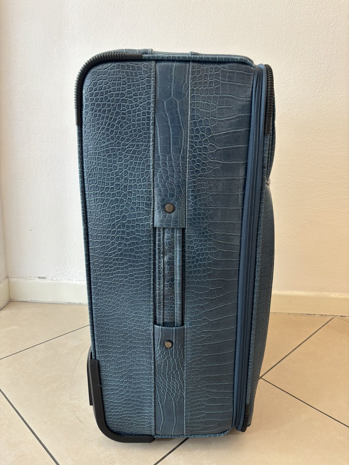 Balenciaga 1/5 Balenciaga Luggage Crocodile Effect Size ONE SIZE - 4 Thumbnail