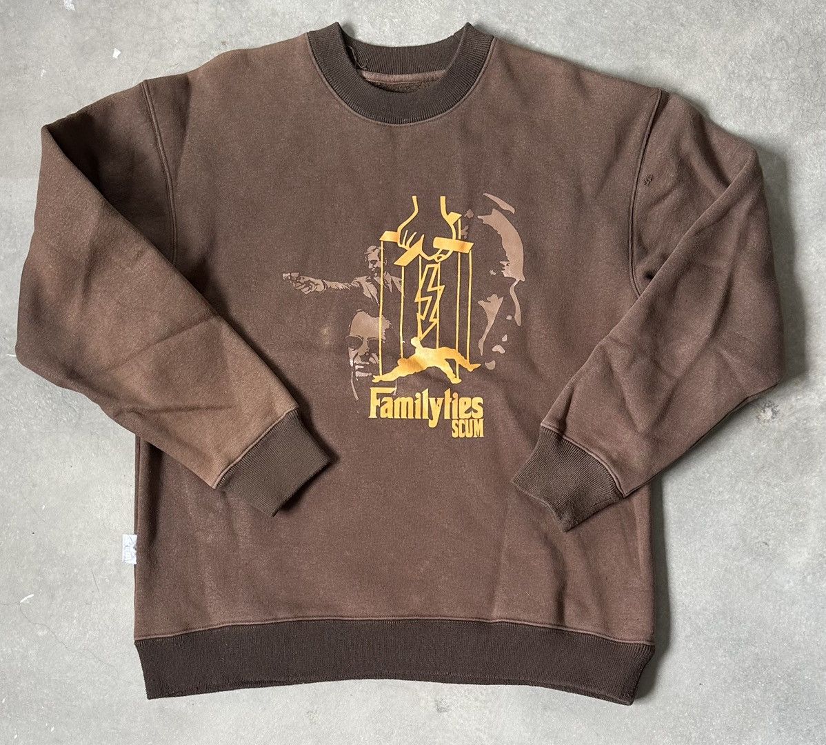 Japanese Brand VINTAGS FAMILYTIES SCUM GODFATHER SWEATSHIRT WELL FADED Size US L / EU 52-54 / 3 - 1 Thumbnail