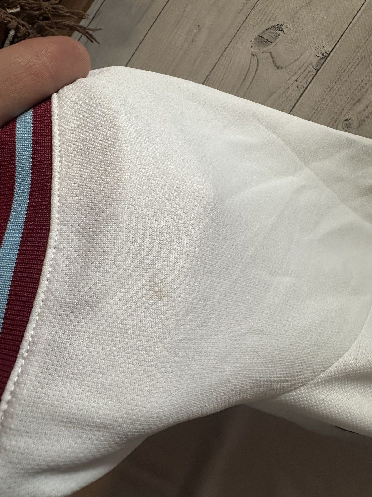 Umbro × Vintage Vintage Umbro West Ham jersey size M rare cup final Size US M / EU 48-50 / 2 - 3 Thumbnail