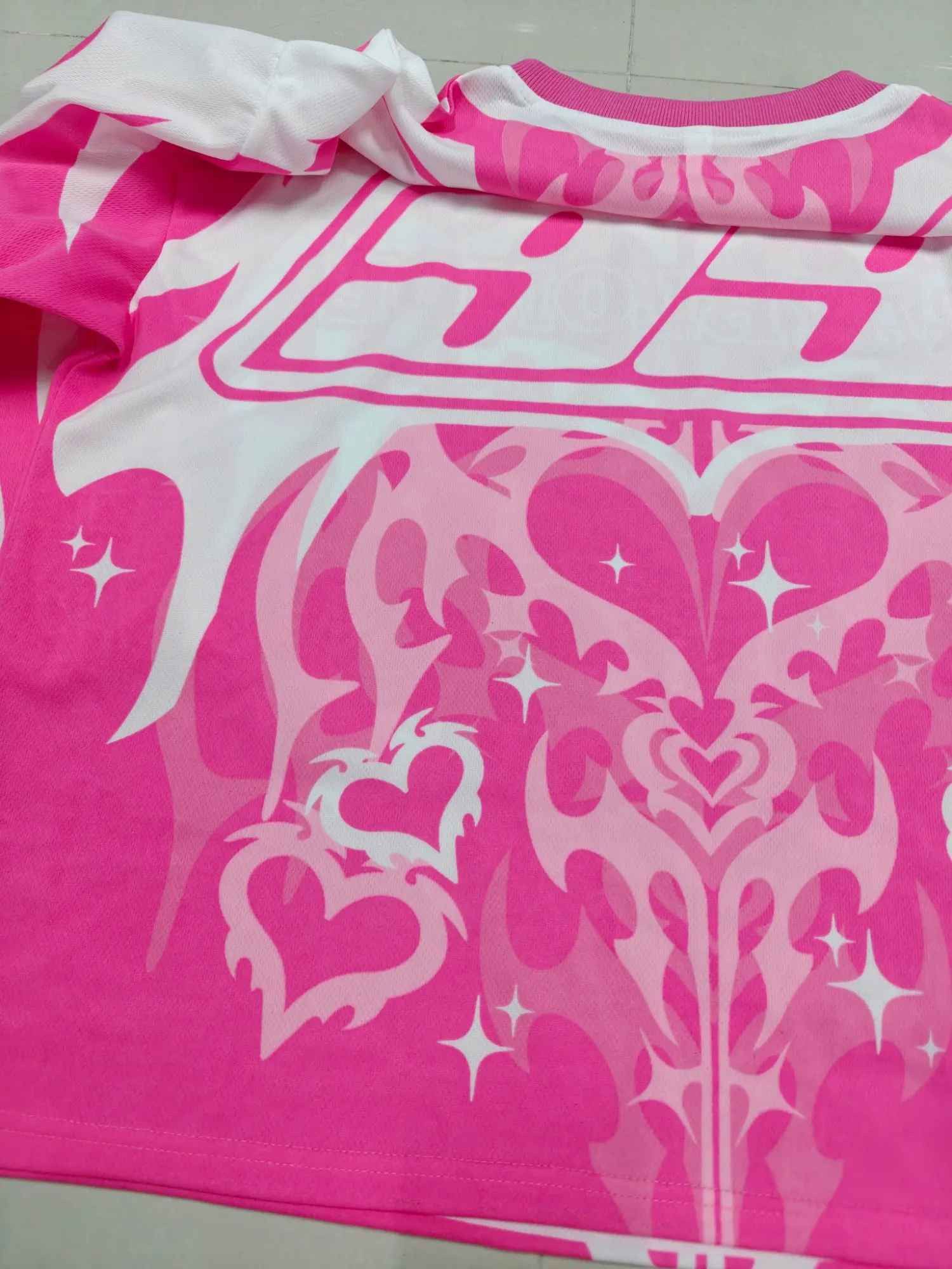 Vintage Pink Love Graphic Long Sleeve T Shirt Size US XL / EU 56 / 4 - 4 Thumbnail