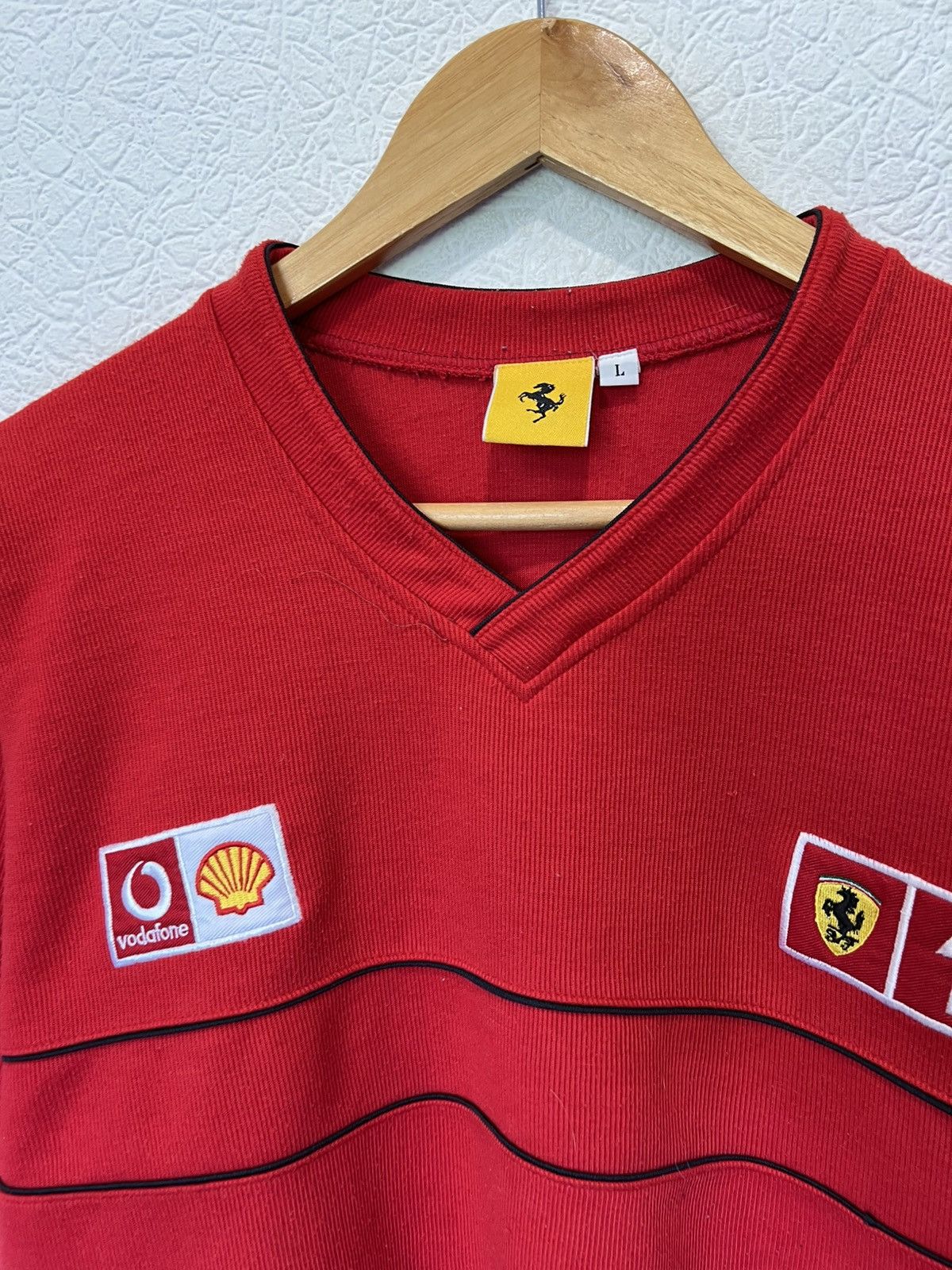 Vintage Vintage Ferrari Red 90s T Shirt Tee Marlboro Red Size US L / EU 52-54 / 3 - 3 Thumbnail