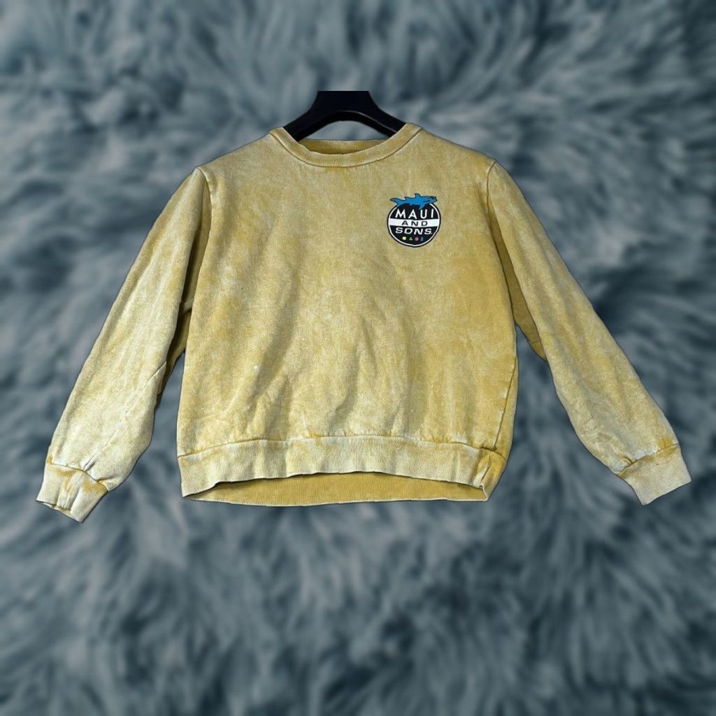 Vintage VINTAGE Maui And Sons Sweatshirt Women Medium Yellow Sweatshirt Fleece Pullover Crewneck Shark Invasion 90s Size M / US 6-8 / IT 42-44 - 1 Thumbnail