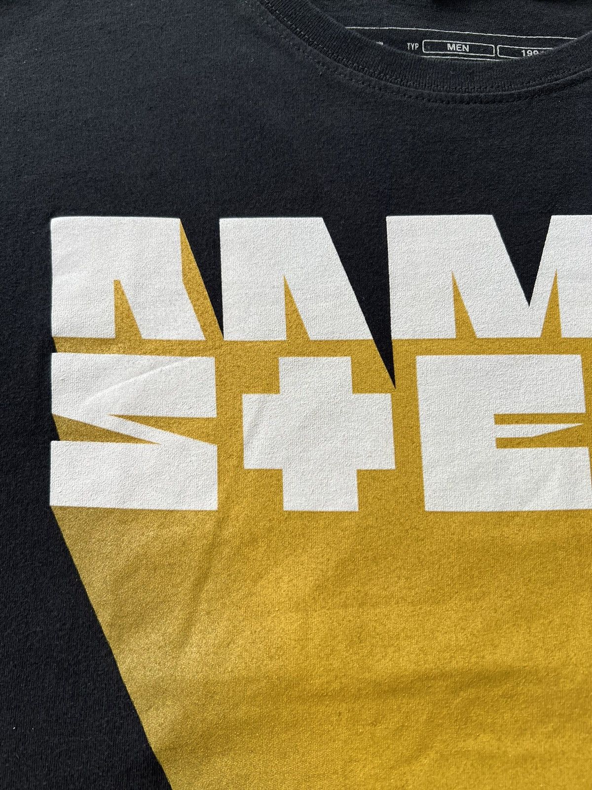 Band Tees Vintage 2019 Rammstein Tour Metal Band Black T-shirt Size US M / EU 48-50 / 2 - 4 Thumbnail